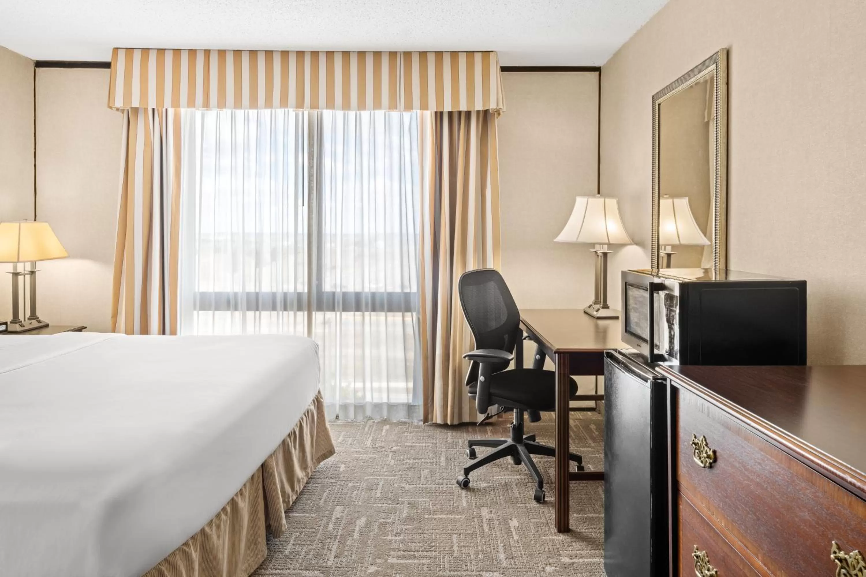 Bedroom, Bed in Montana Trailhead Inn