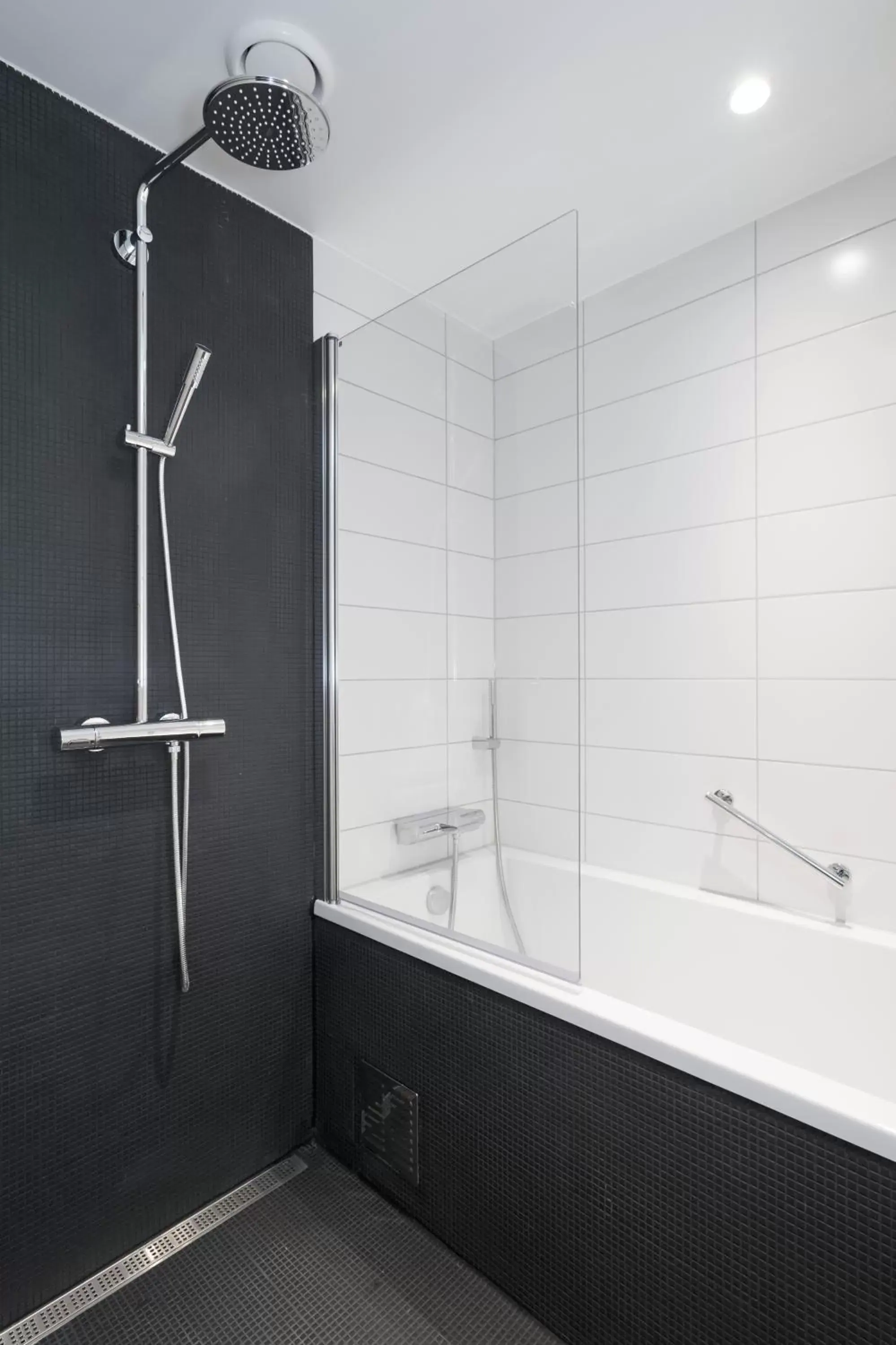 Shower, Bathroom in Thon Hotel Bergen Airport