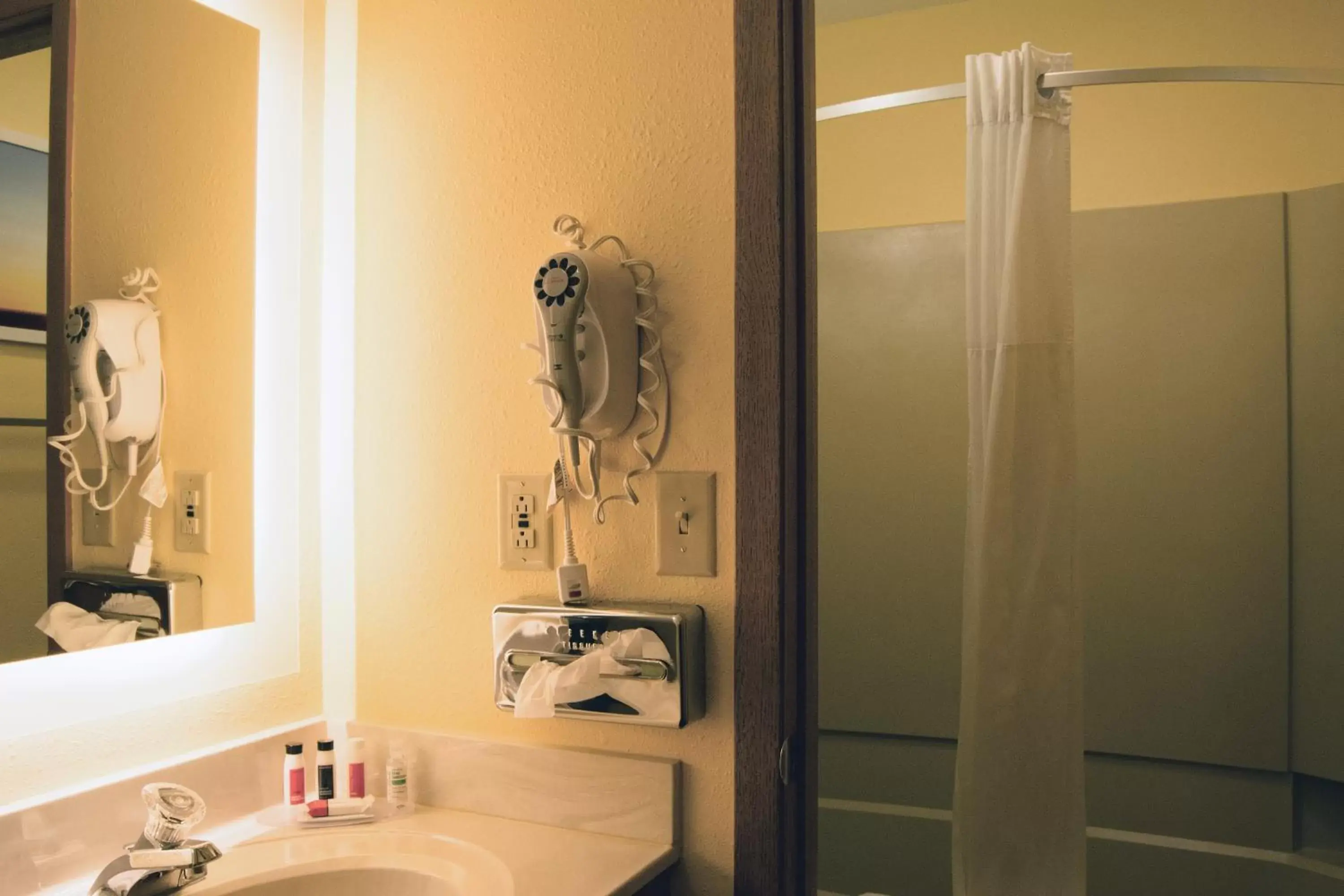 Bathroom in Days Inn by Wyndham Marquette