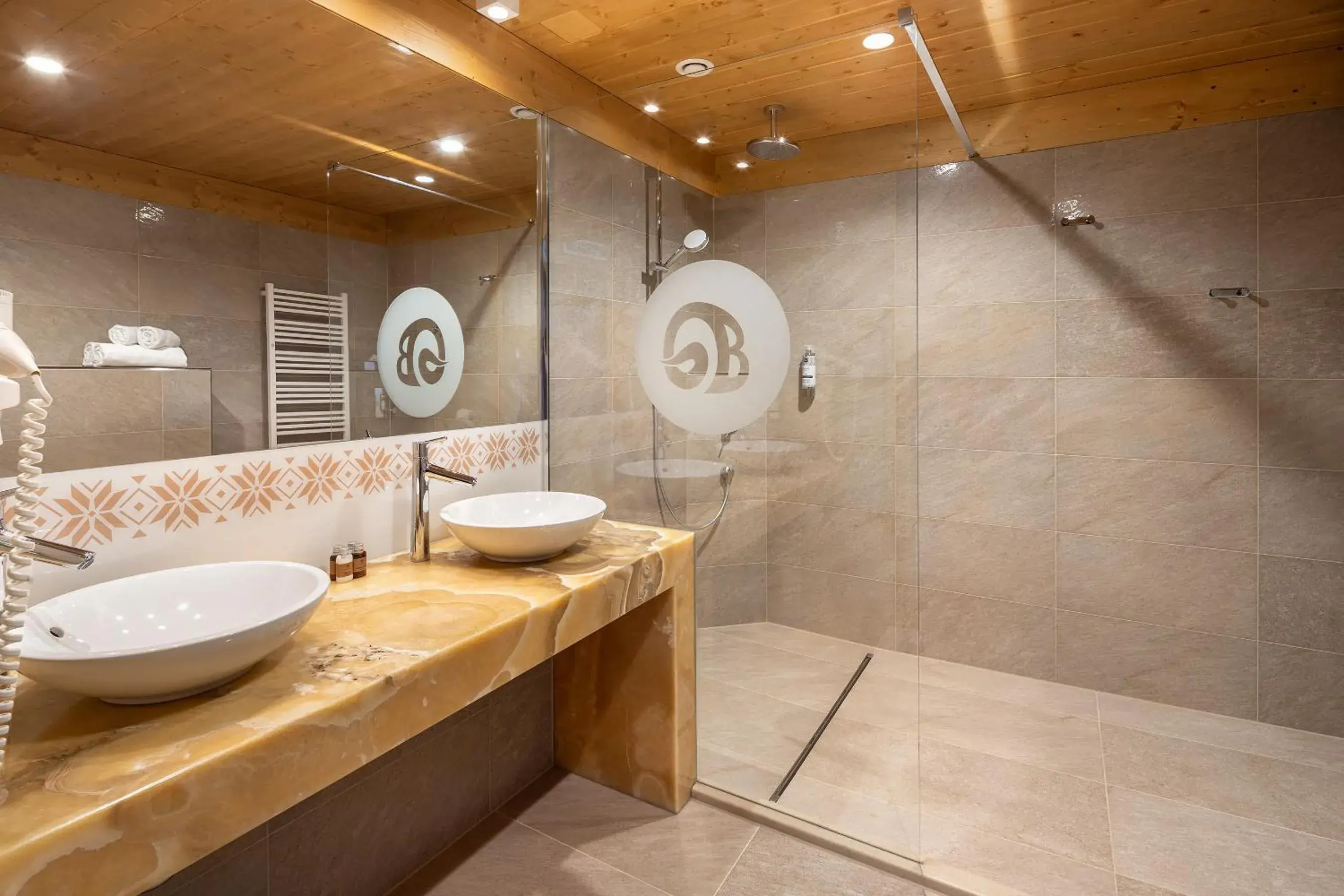 Bathroom in Hotel Bania Thermal & Ski