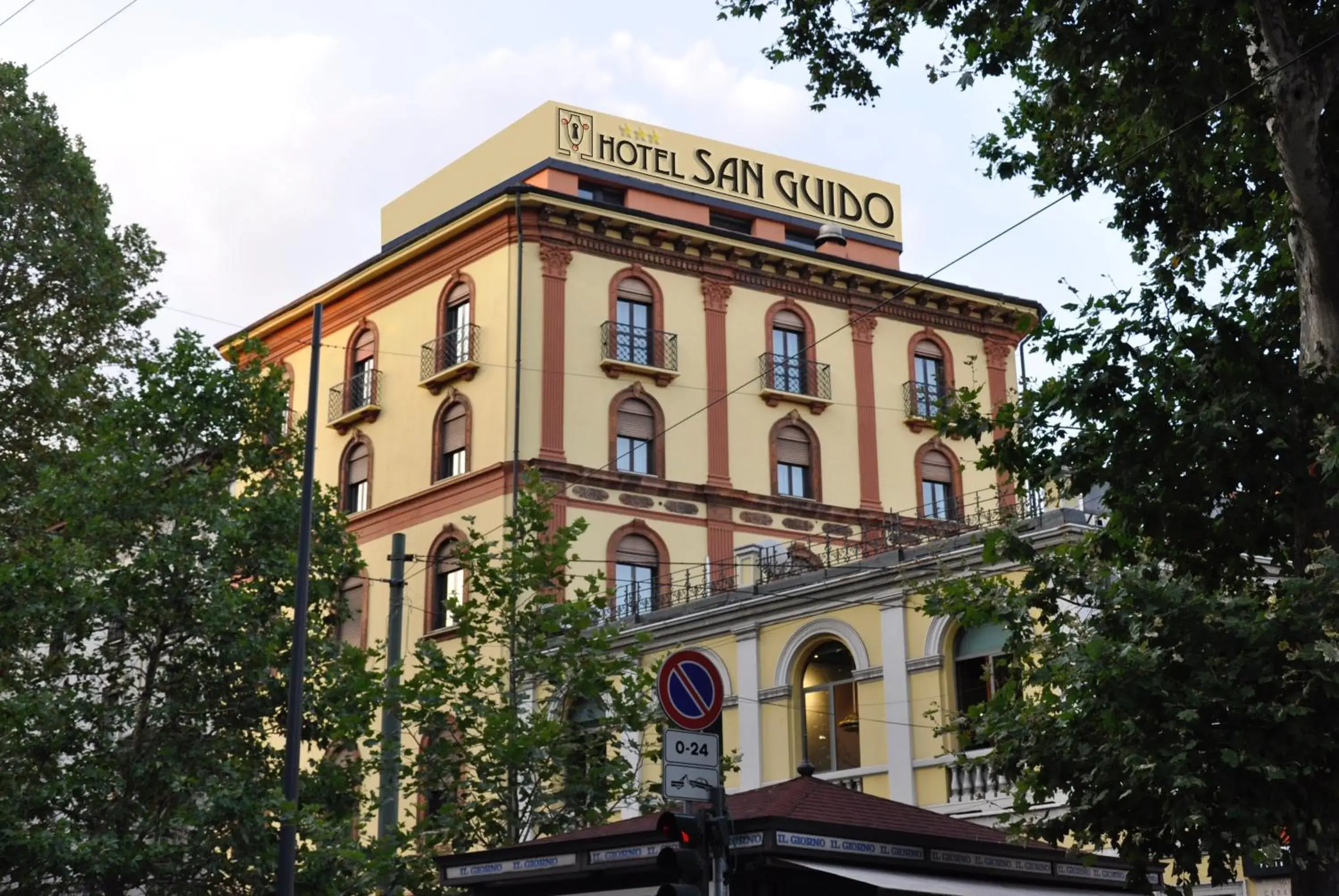 Property Building in Hotel San Guido