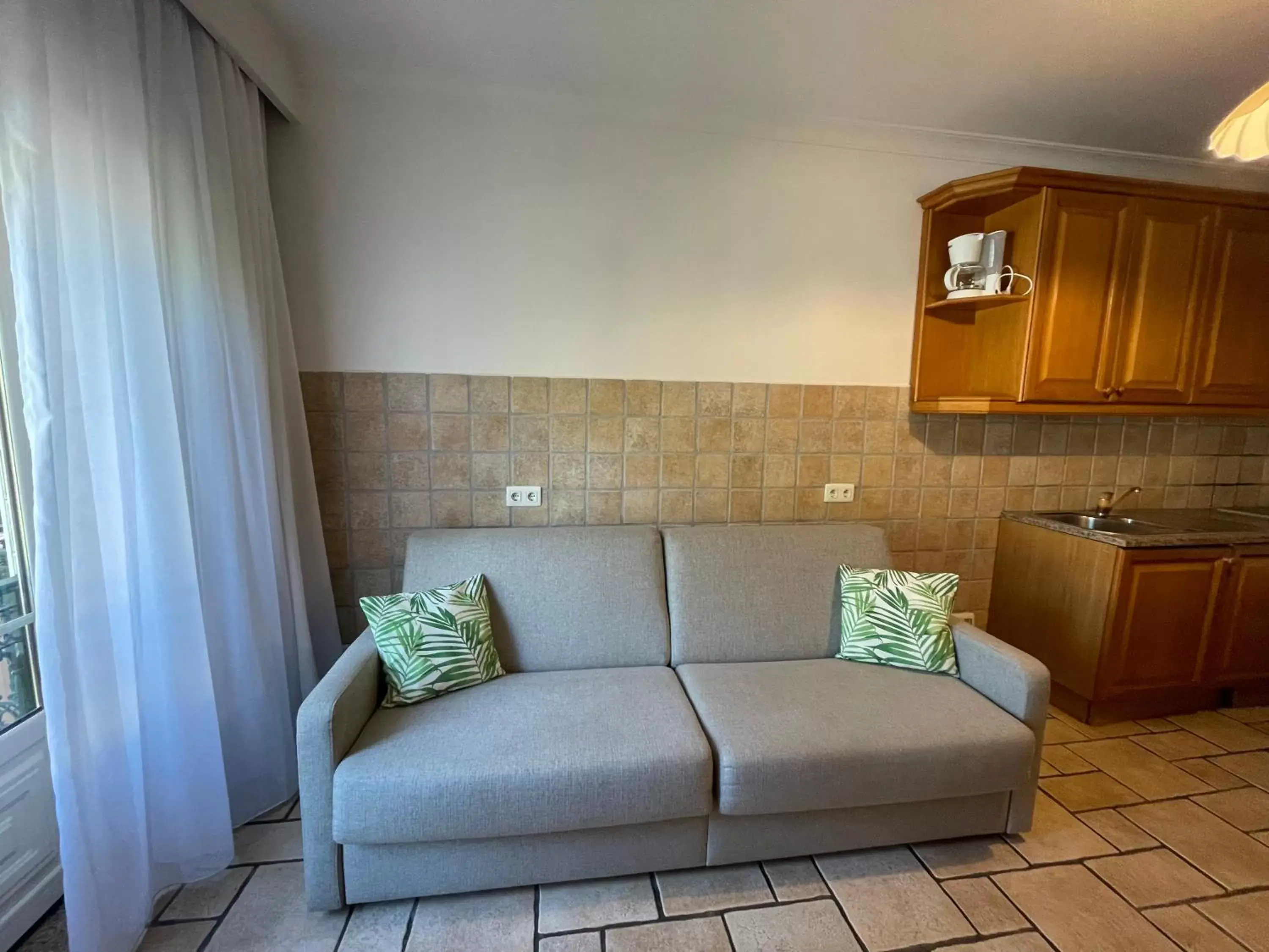 Kitchen or kitchenette, Seating Area in Quinta Pedra Dos Bicos