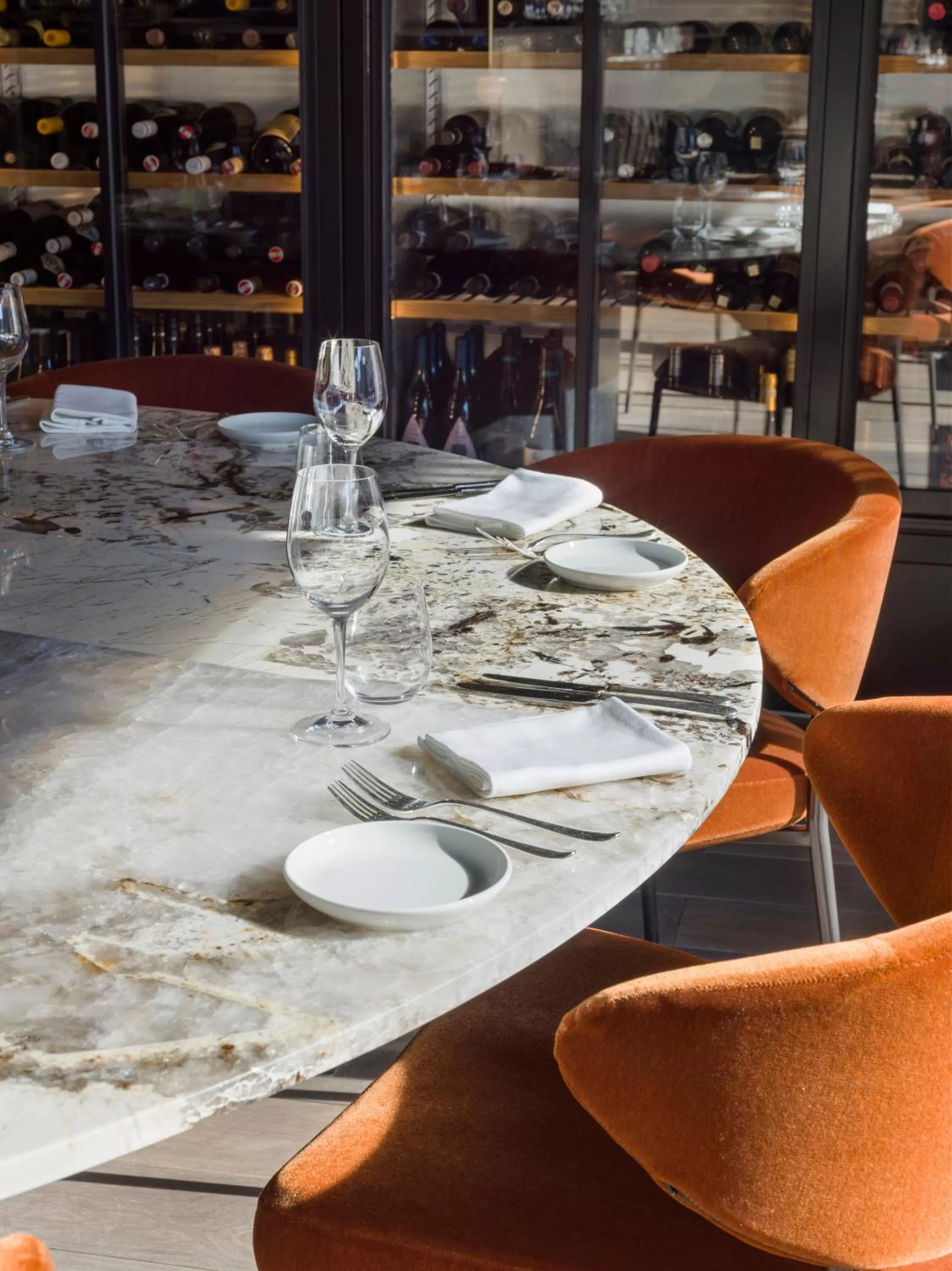 Restaurant/places to eat in At Six