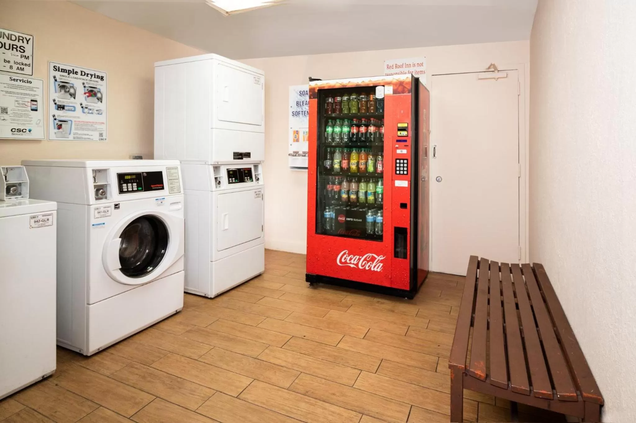 laundry in Red Roof PLUS Miami Airport