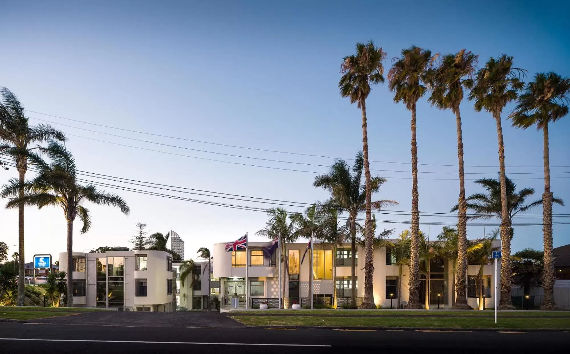 Sunset, Property Building in Carnmore Hotel Takapuna
