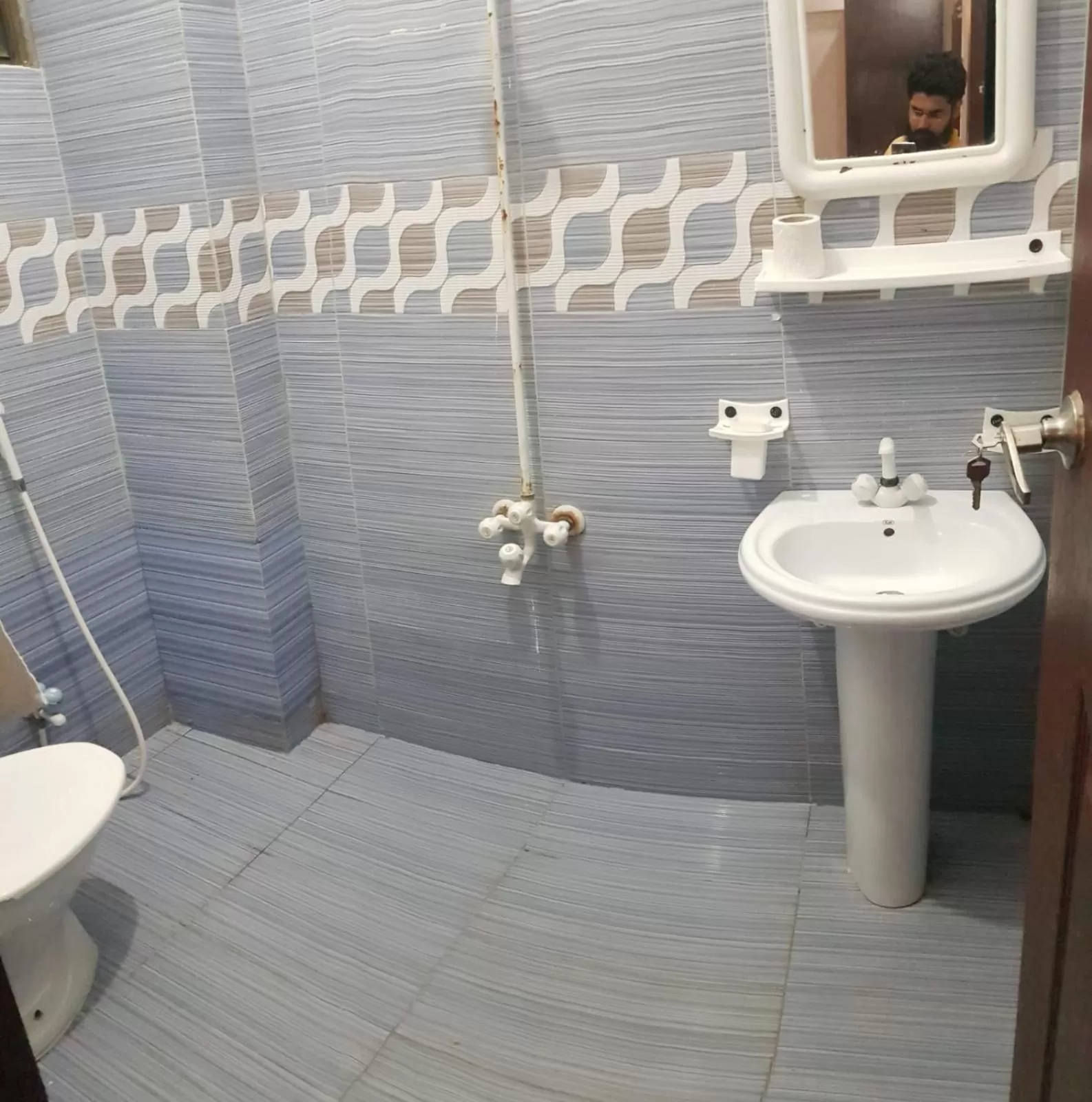 Shower in GOHO Rooms Badar