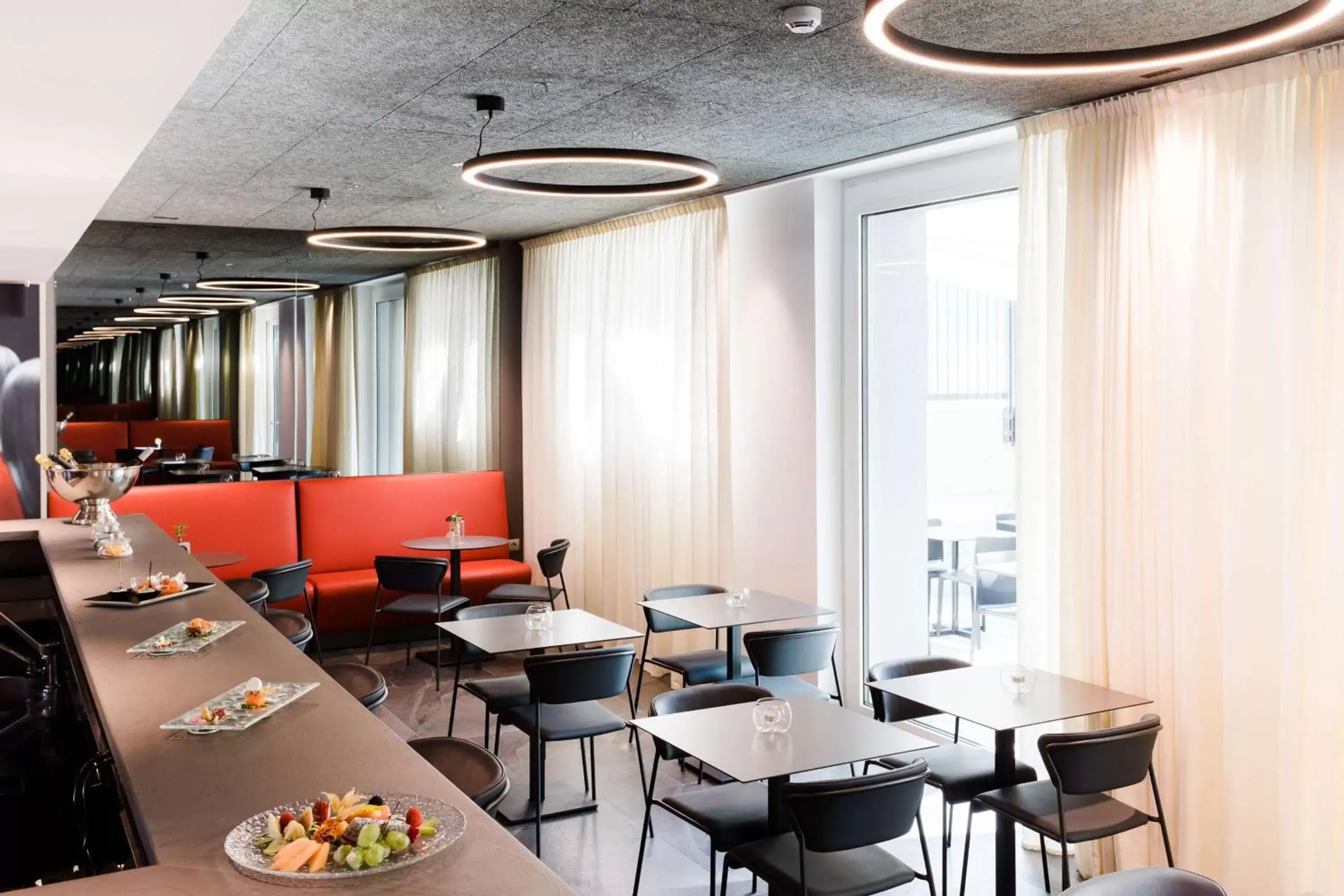 Lounge or bar, Restaurant/Places to Eat in Amedia Milano, Trademark Collection by Wyndham