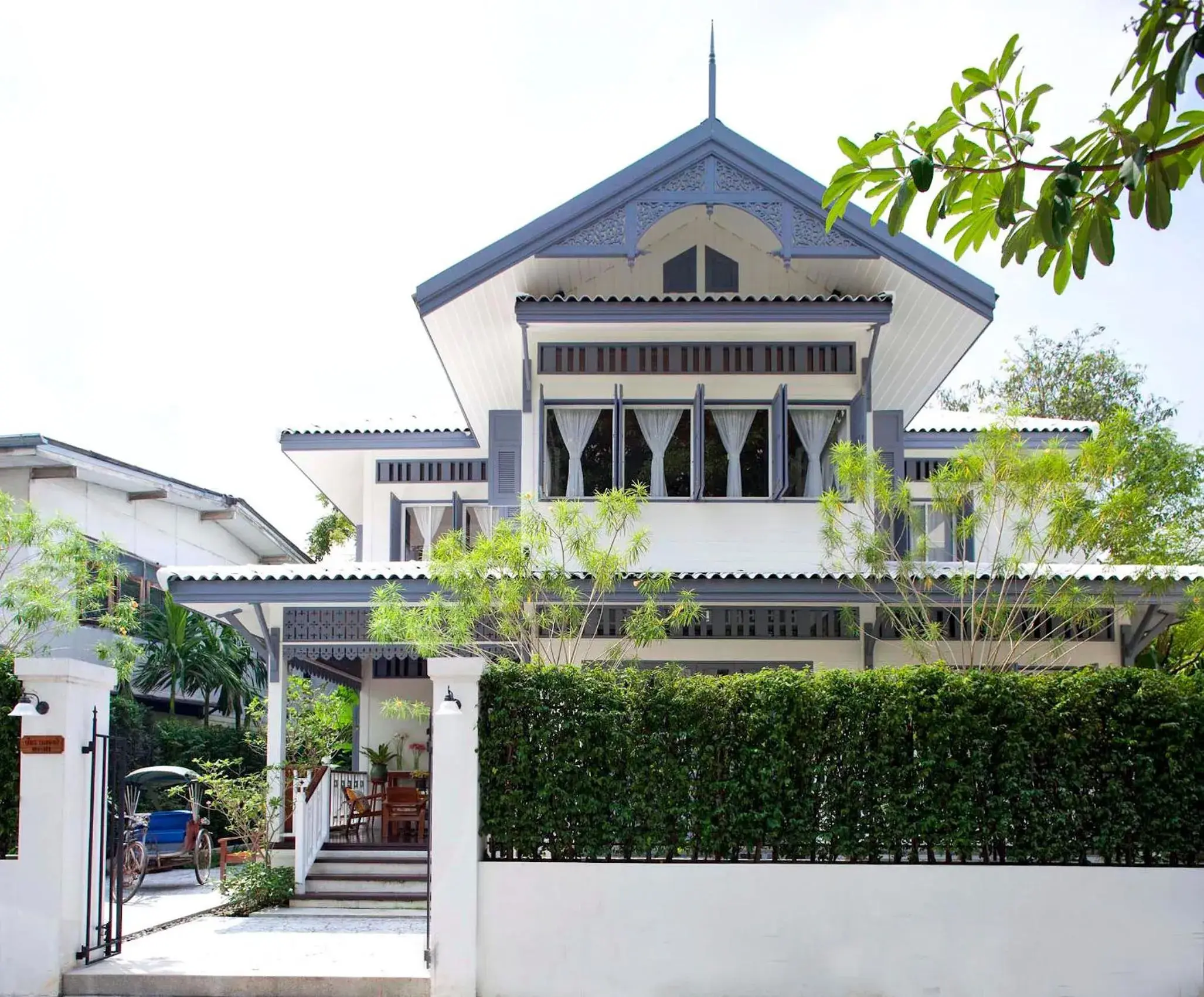 Facade/entrance, Property Building in Baan Noppawong