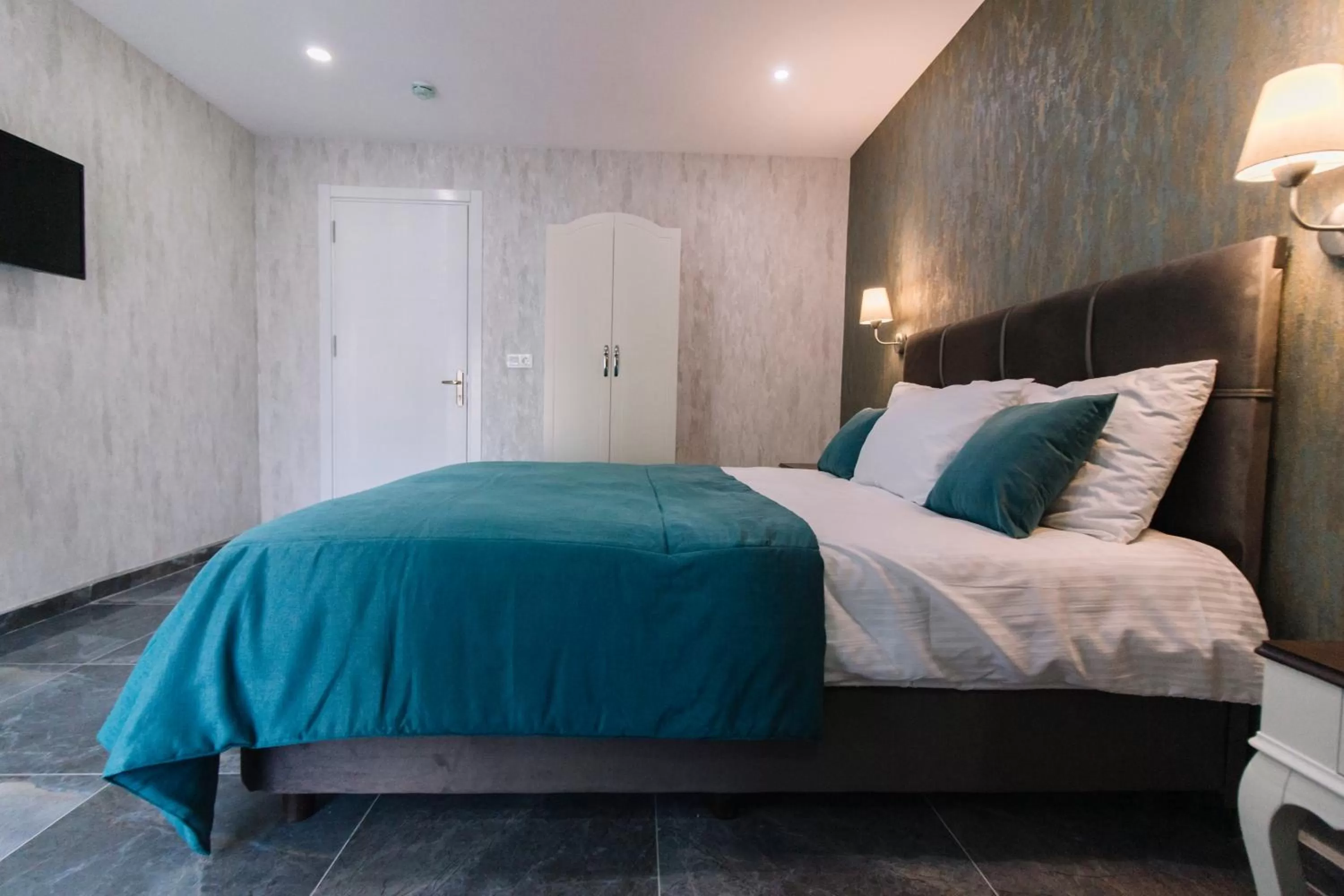 TV and multimedia, Bed in Melrose Pansiyon