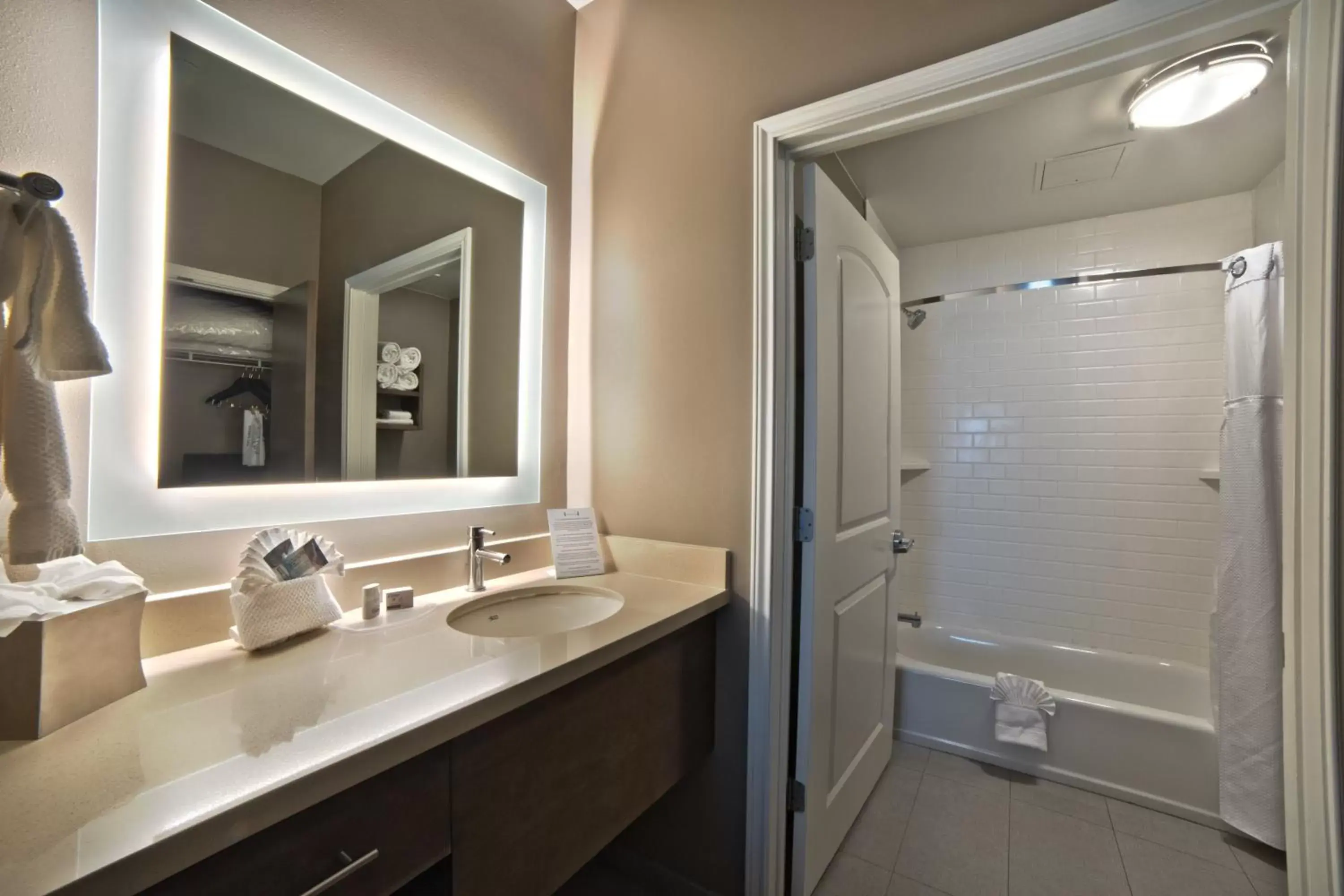 Shower, Bathroom in Staybridge Suites Houston - Humble Beltway 8 E, an IHG Hotel