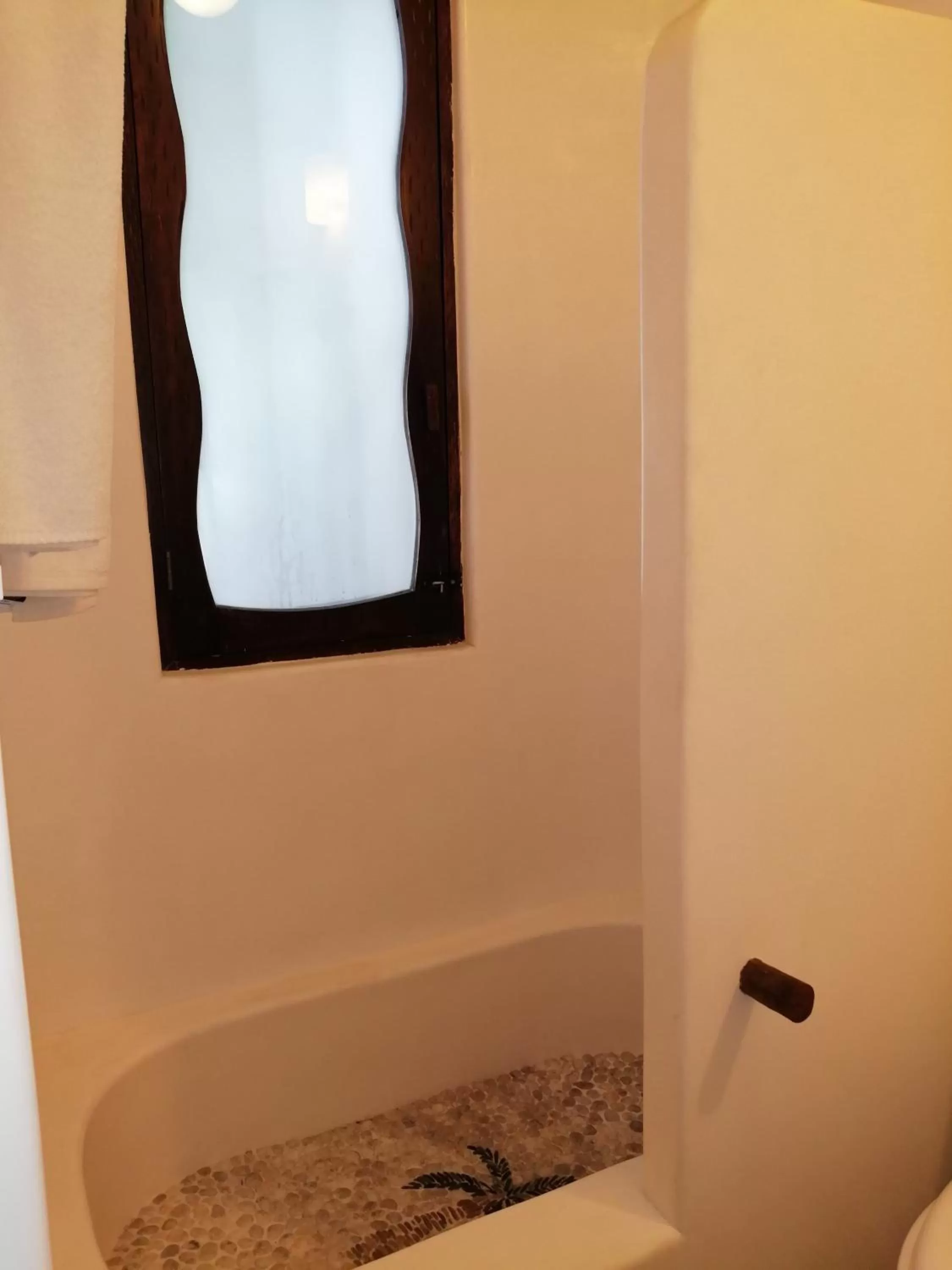 Bathroom in Ceiba Studios