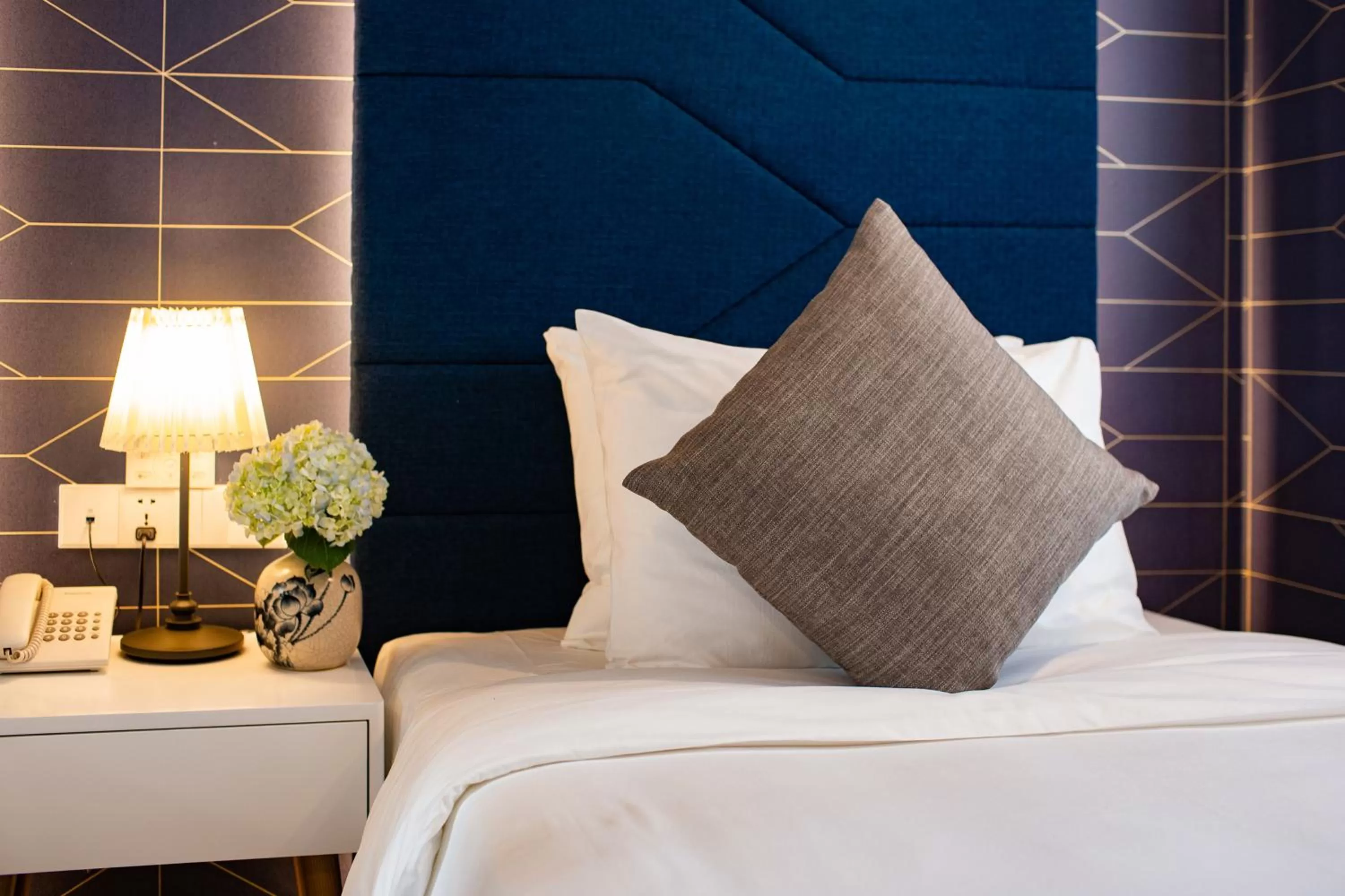 Bed in May De Ville Legend Hotel & Spa