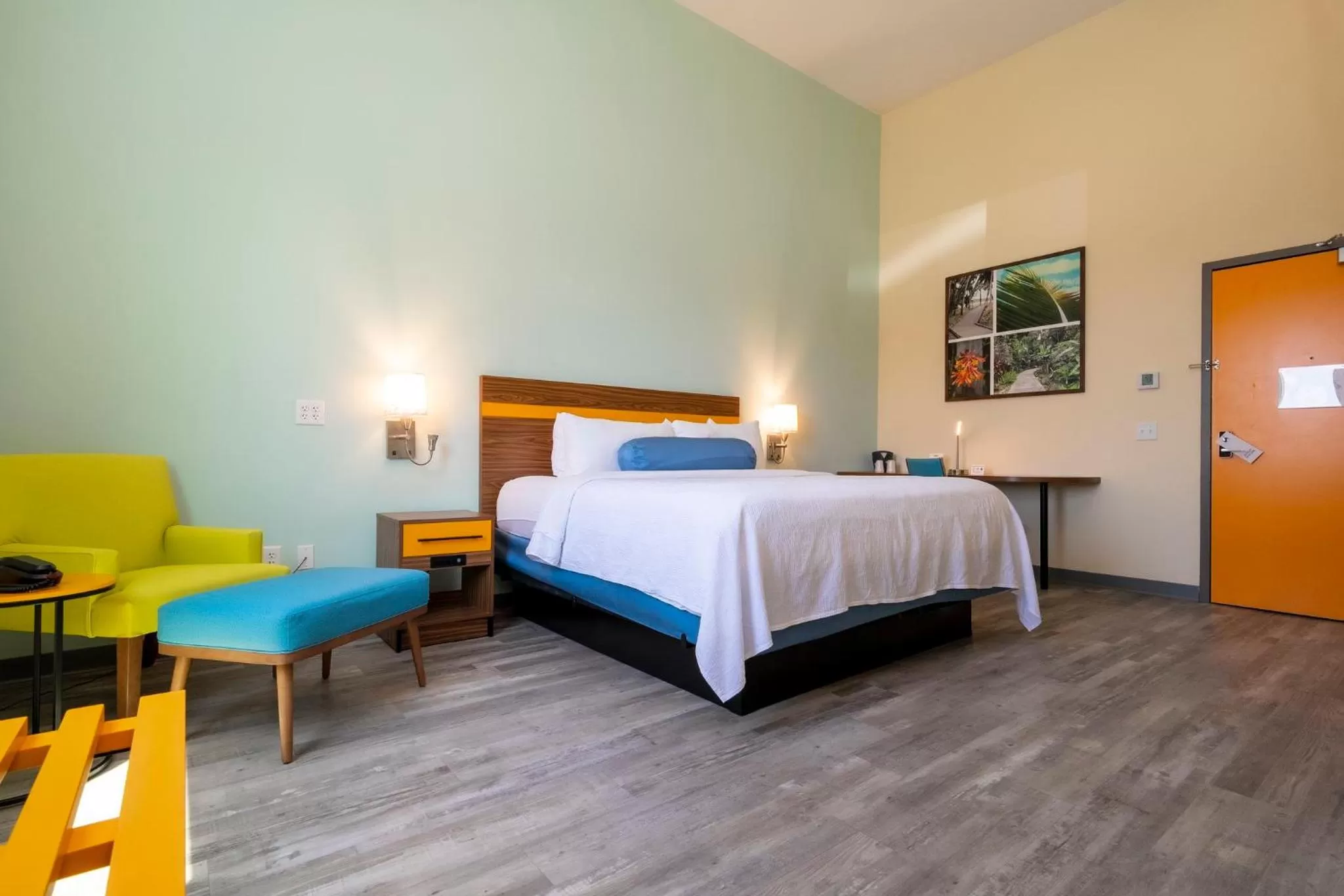 Bedroom, Bed in SPOT X Hotel Orlando Intl Dr by The Red Collection