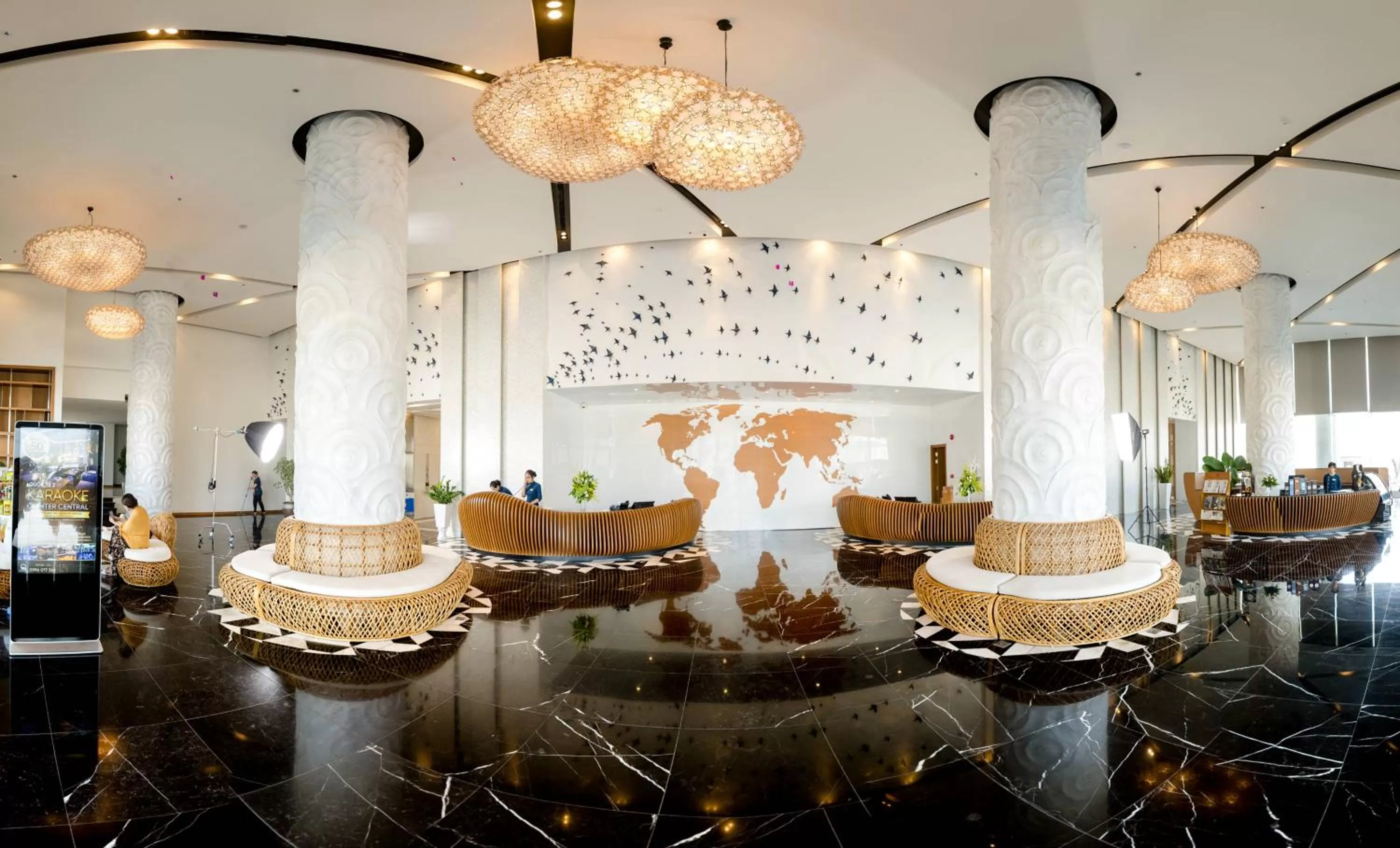 Lobby or reception in Quinter Central Nha Trang