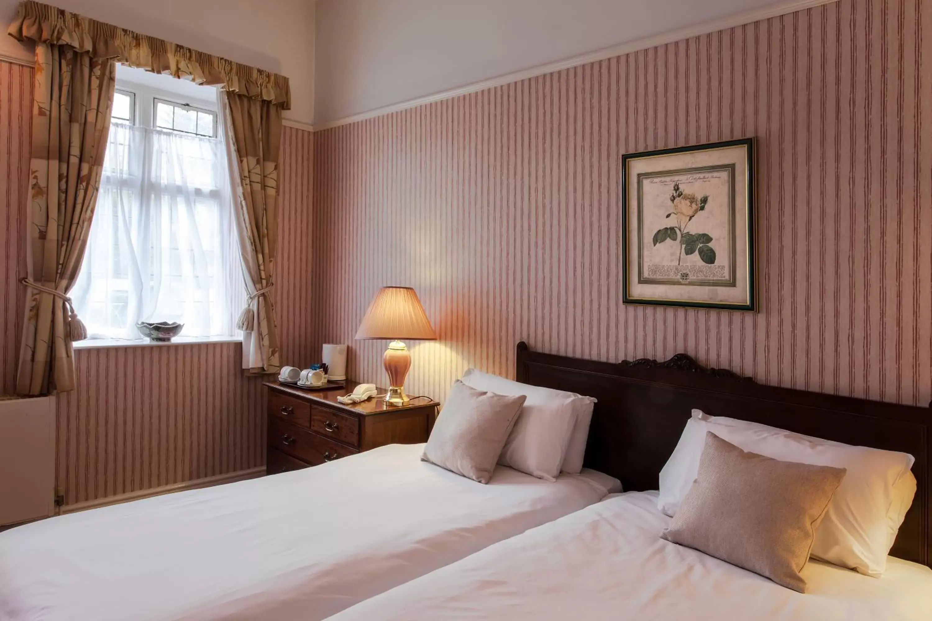 Bed in Bosworth Hall Hotel & Spa