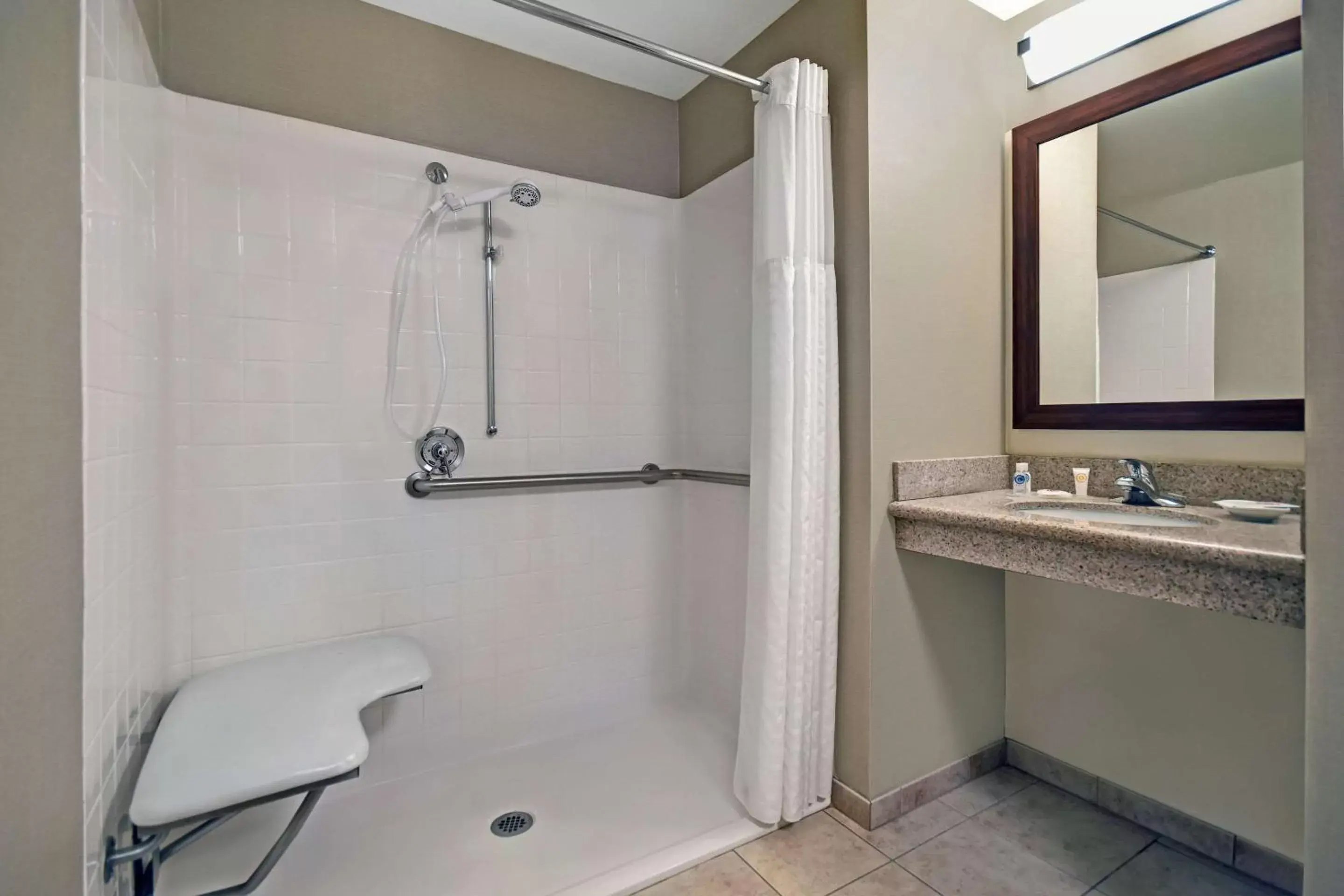 Bedroom, Bathroom in Comfort Inn & Suites Wilton