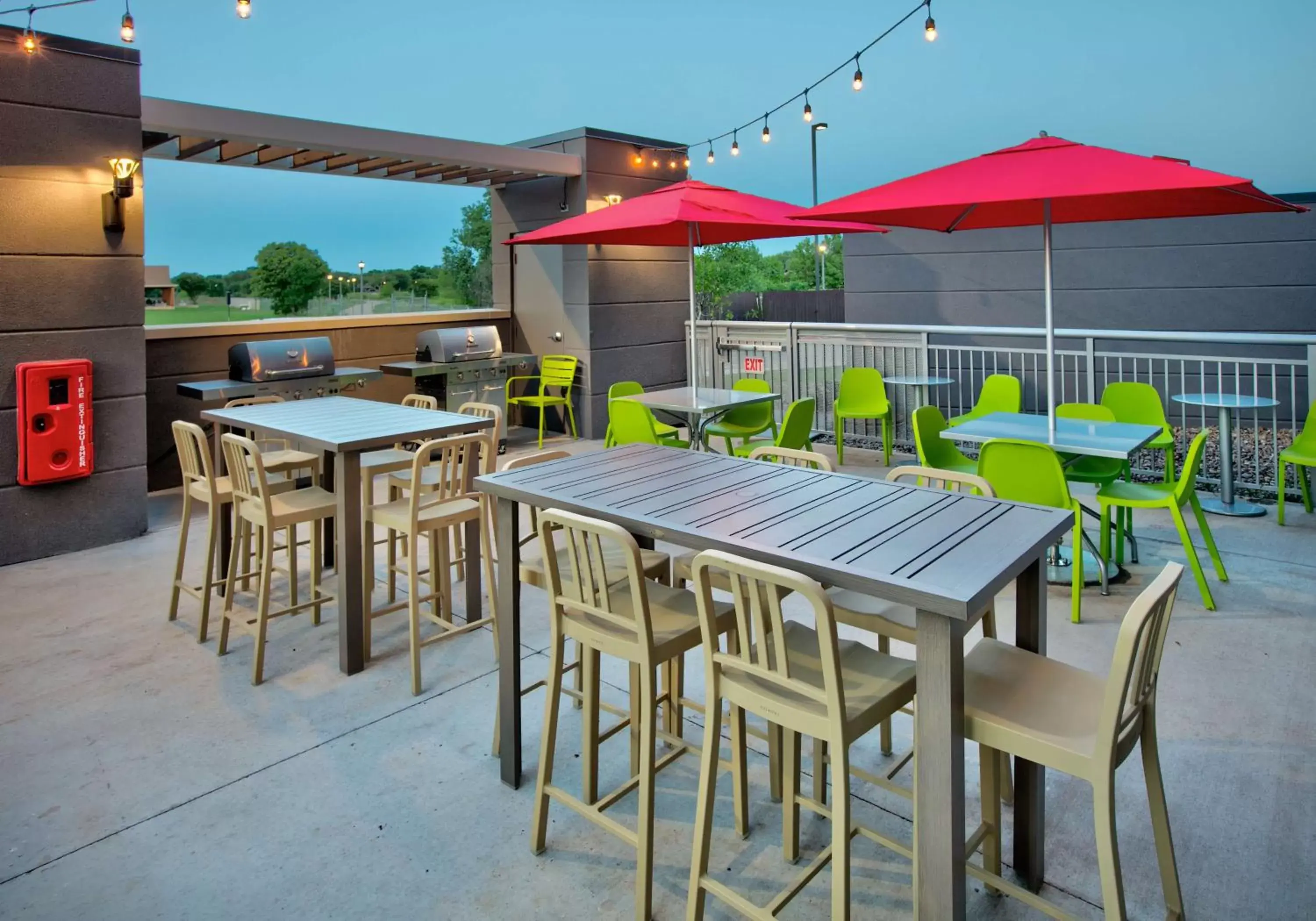 Property building, Restaurant/Places to Eat in Home2 Suites By Hilton Wichita Falls, Tx