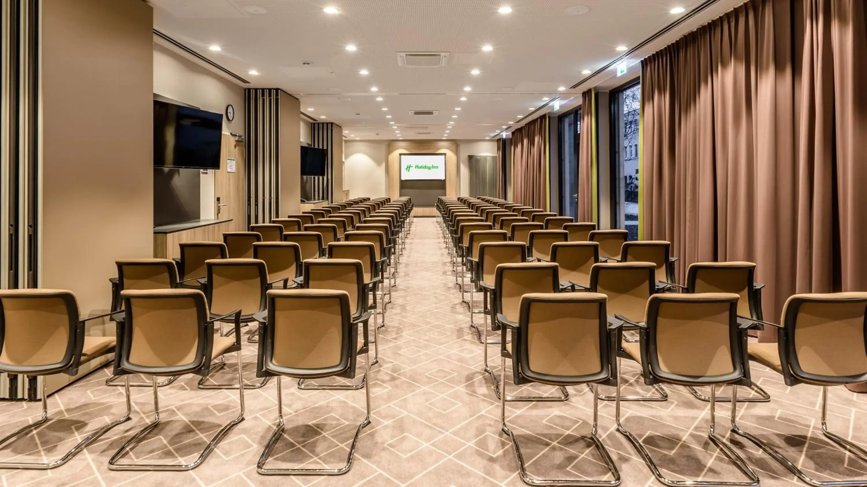 Meeting/conference room in Holiday Inn Munich - City East, an IHG Hotel