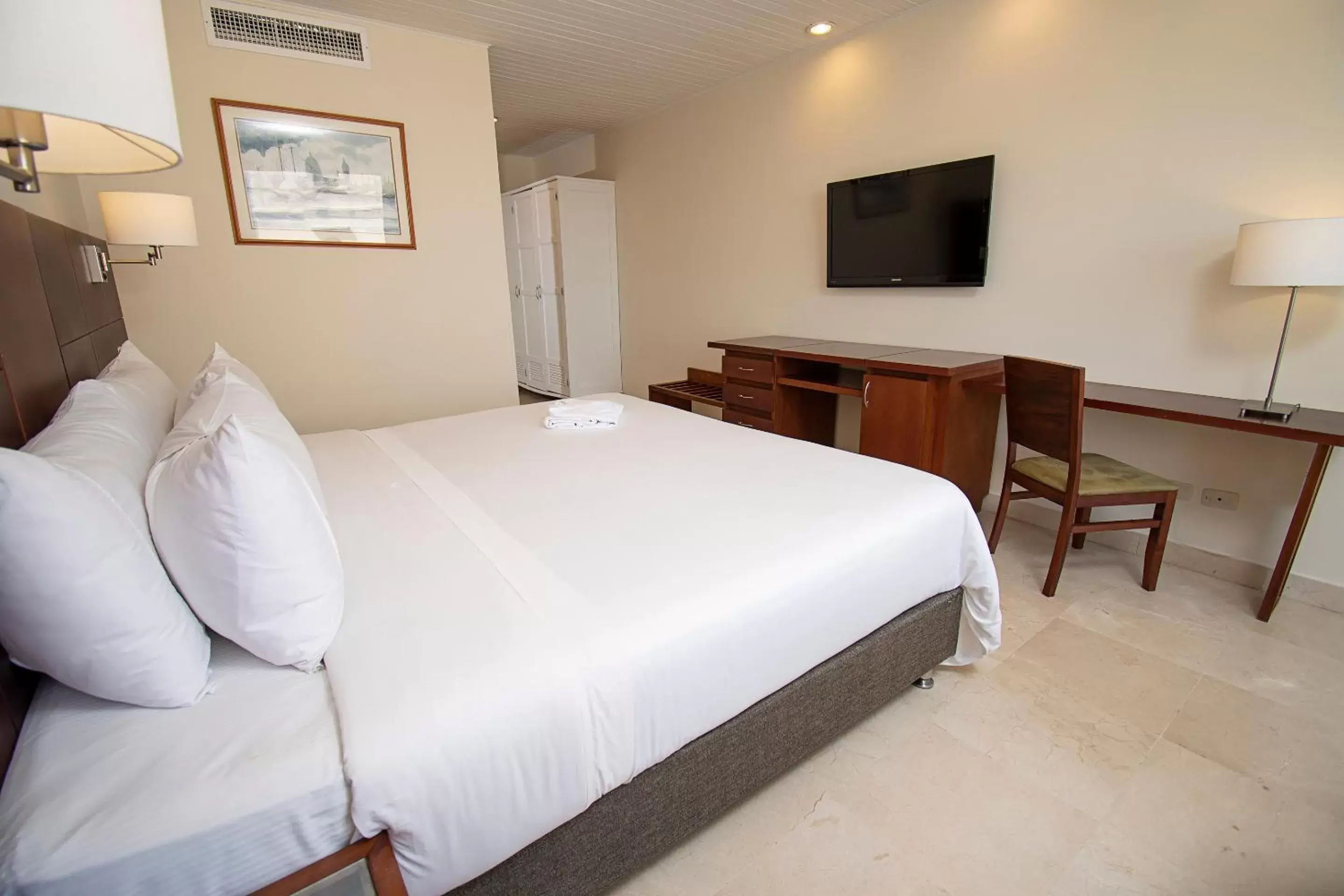 Bedroom, Bed in Hotel Caribe by Faranda Grand, a member of Radisson Individuals