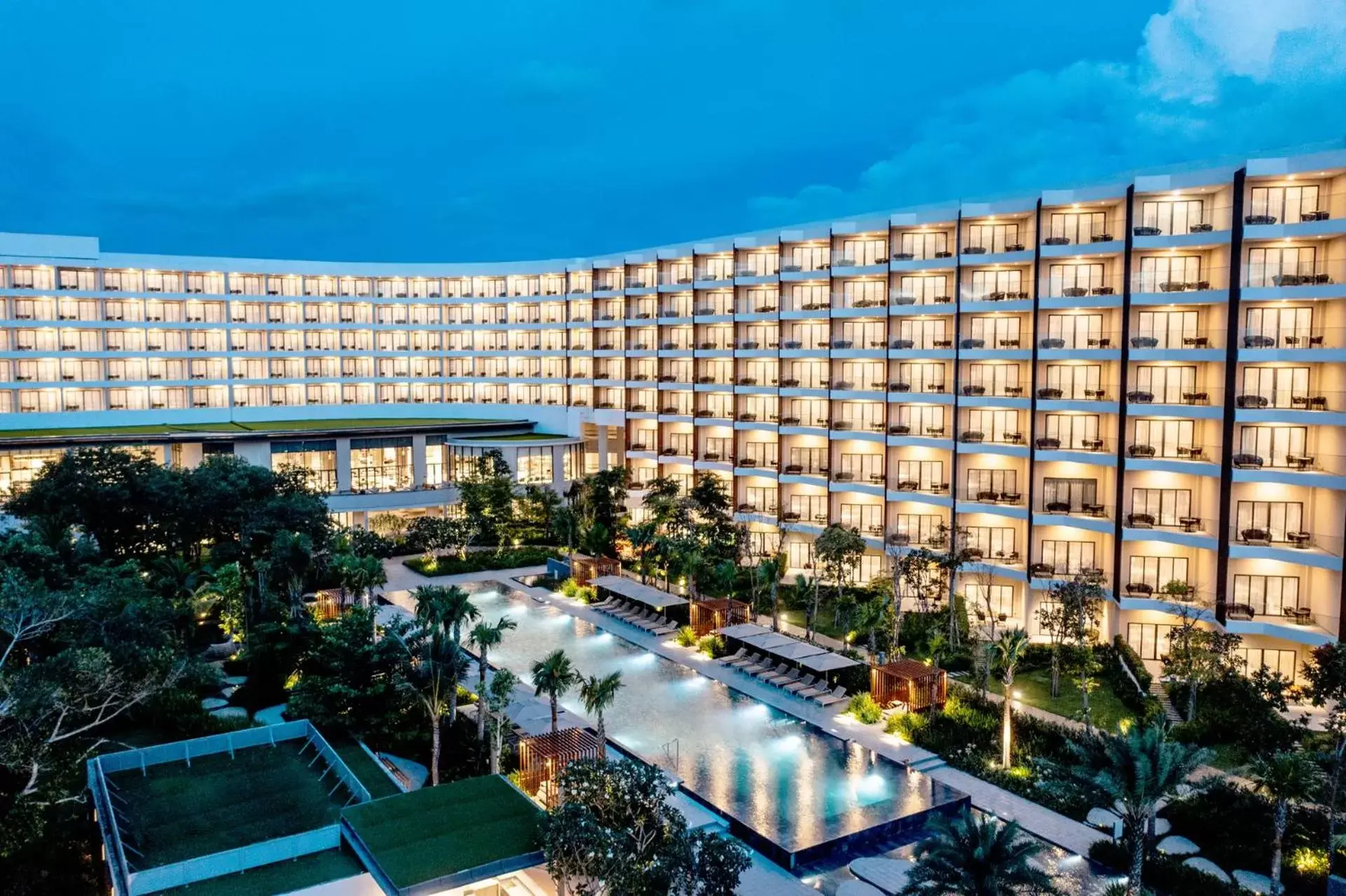 Facade/entrance, Pool View in Crowne Plaza Phu Quoc Starbay, an IHG Hotel