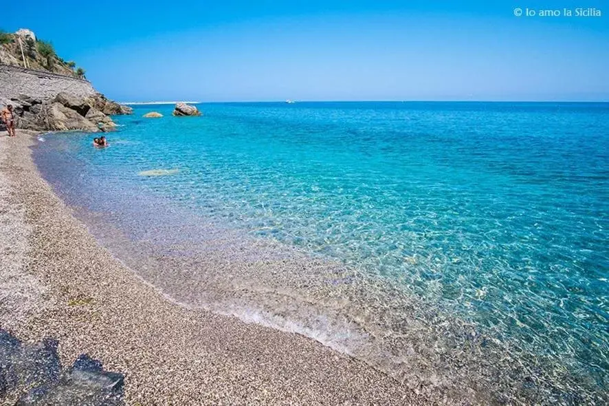 Beach in Besael b&b Capo d'Orlando