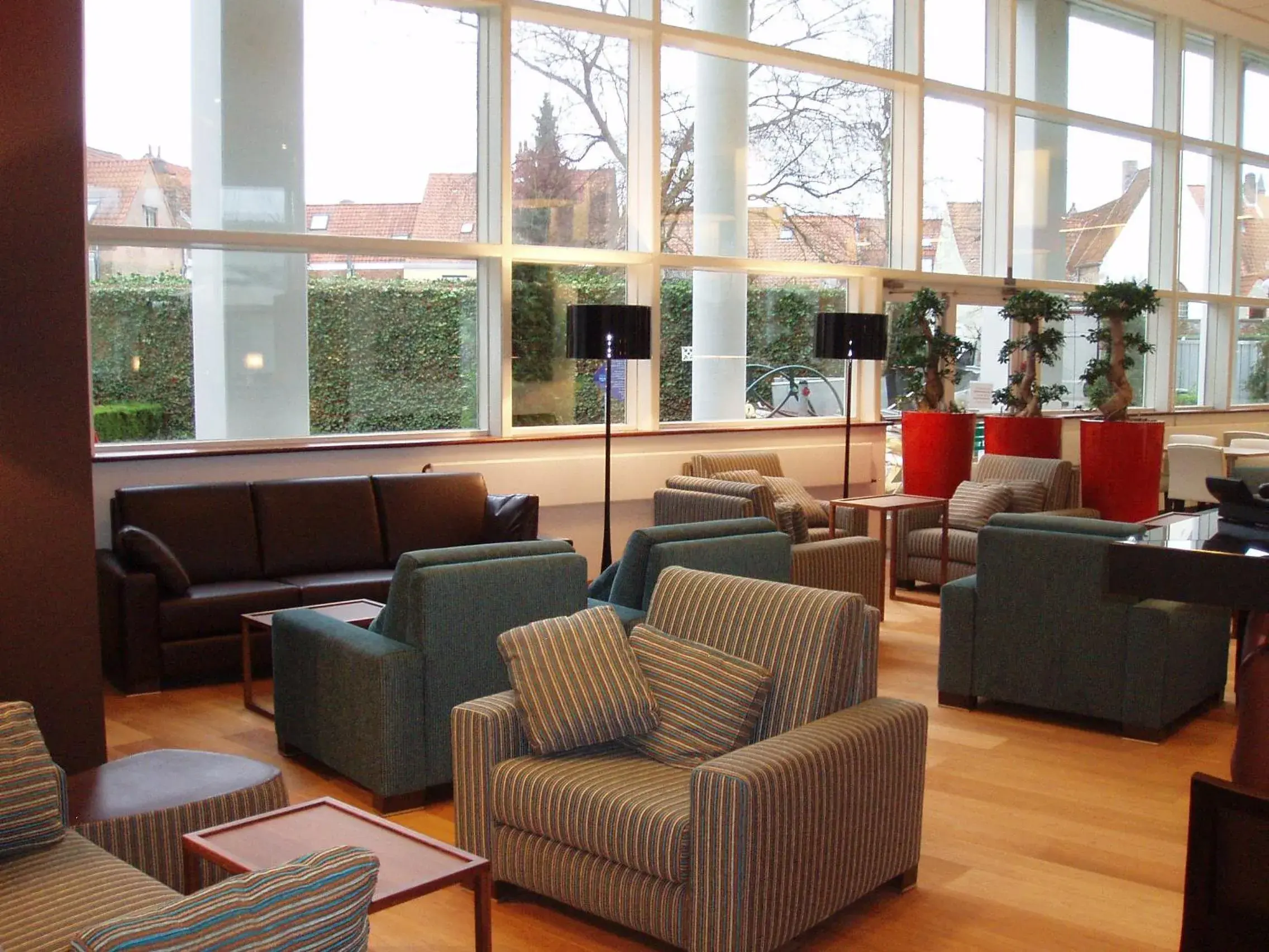 Lobby or reception in Novotel Brugge Centrum