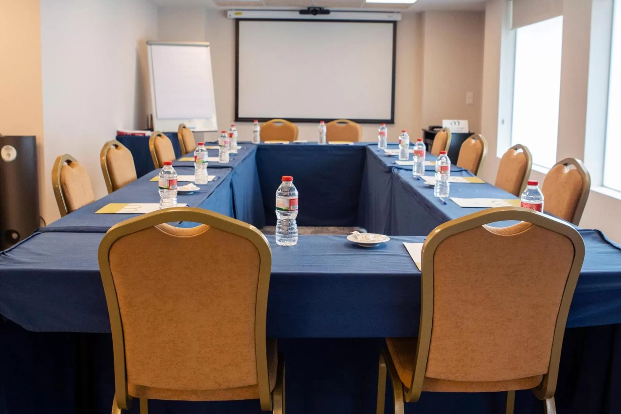 Meeting/conference room in Hotel Màgic Andorra by Nexta