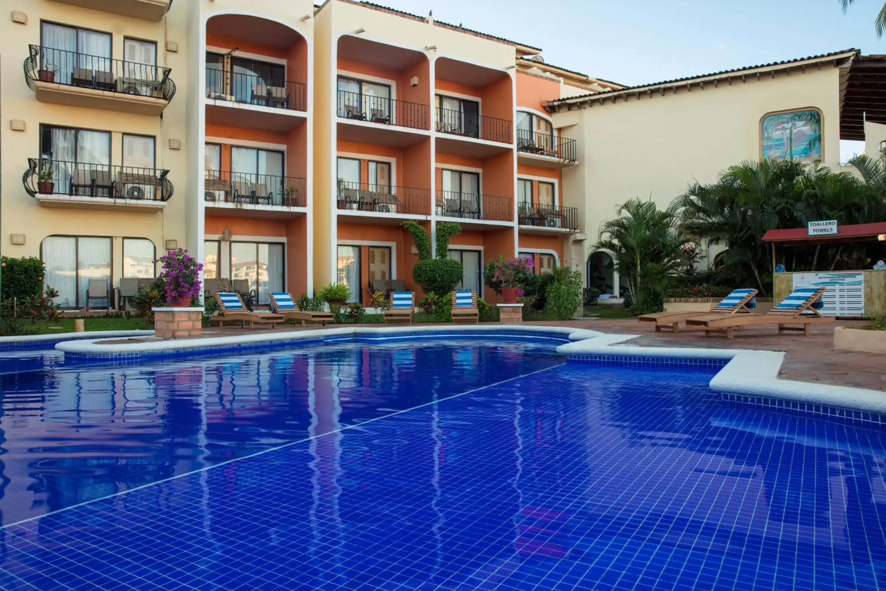 Swimming Pool in Flamingo Vallarta Hotel & Marina