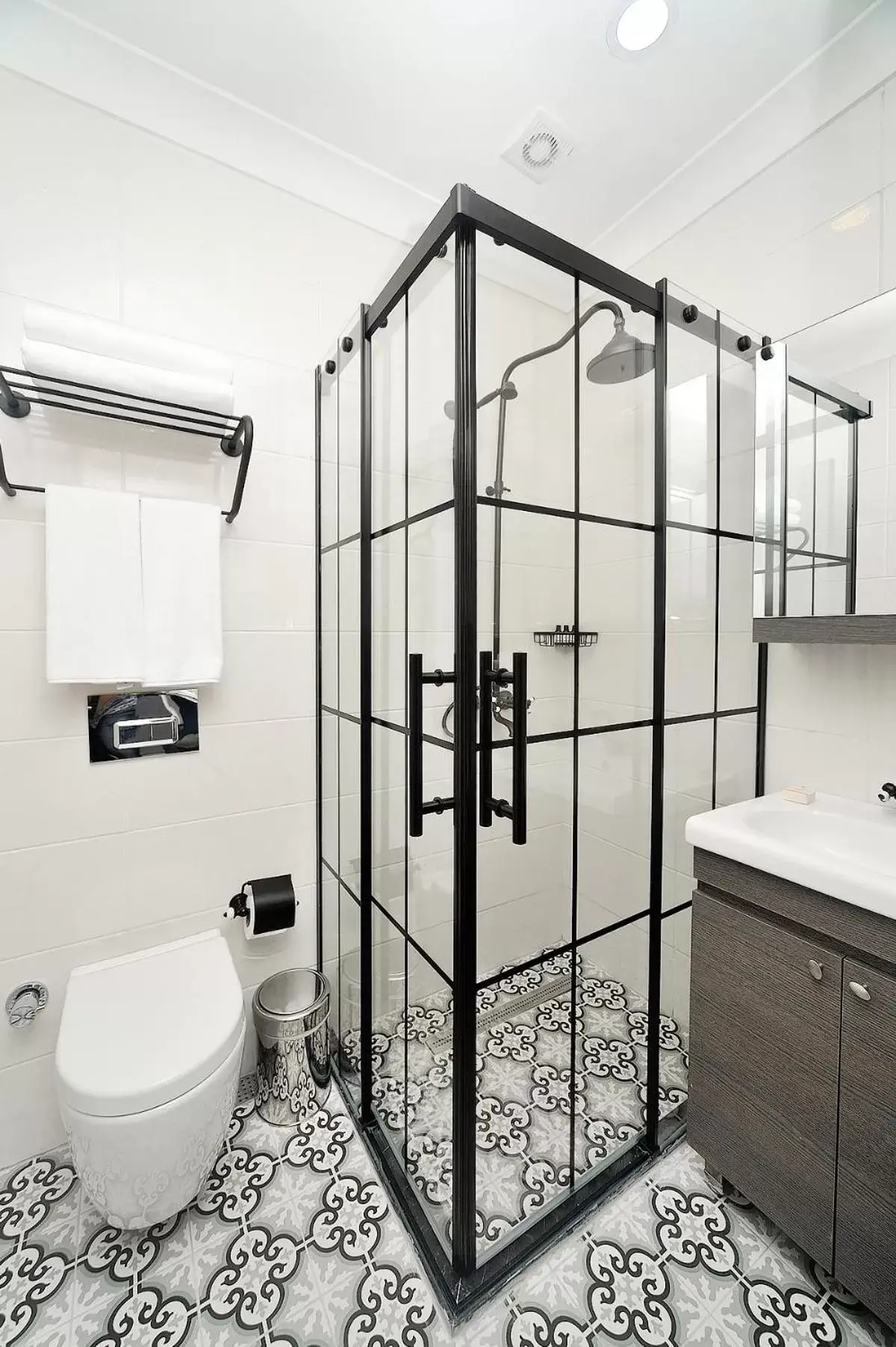 Bathroom in Stayso by Cloud 7