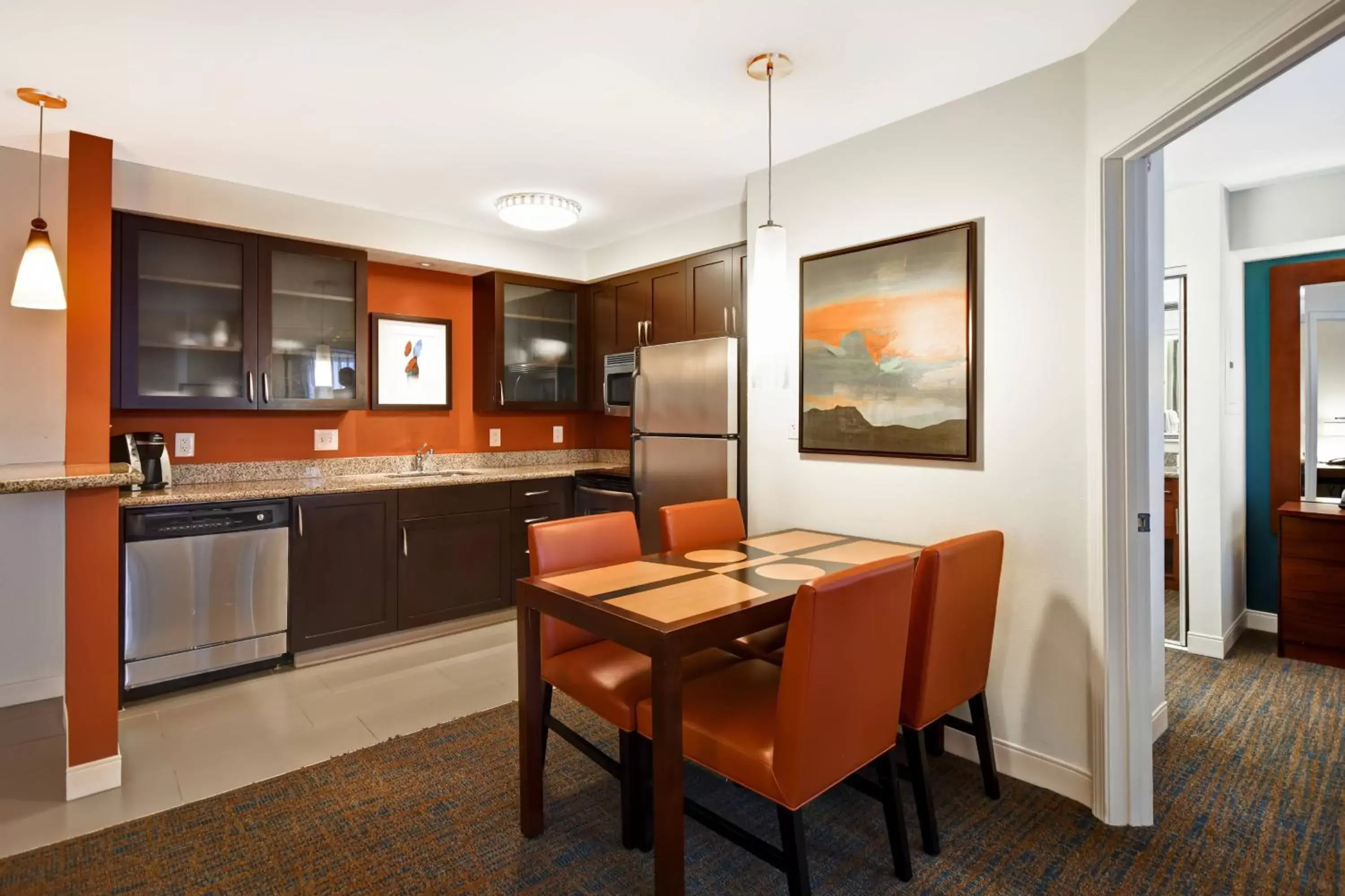 Bedroom, Kitchen/Kitchenette in Residence Inn by Marriott Stillwater