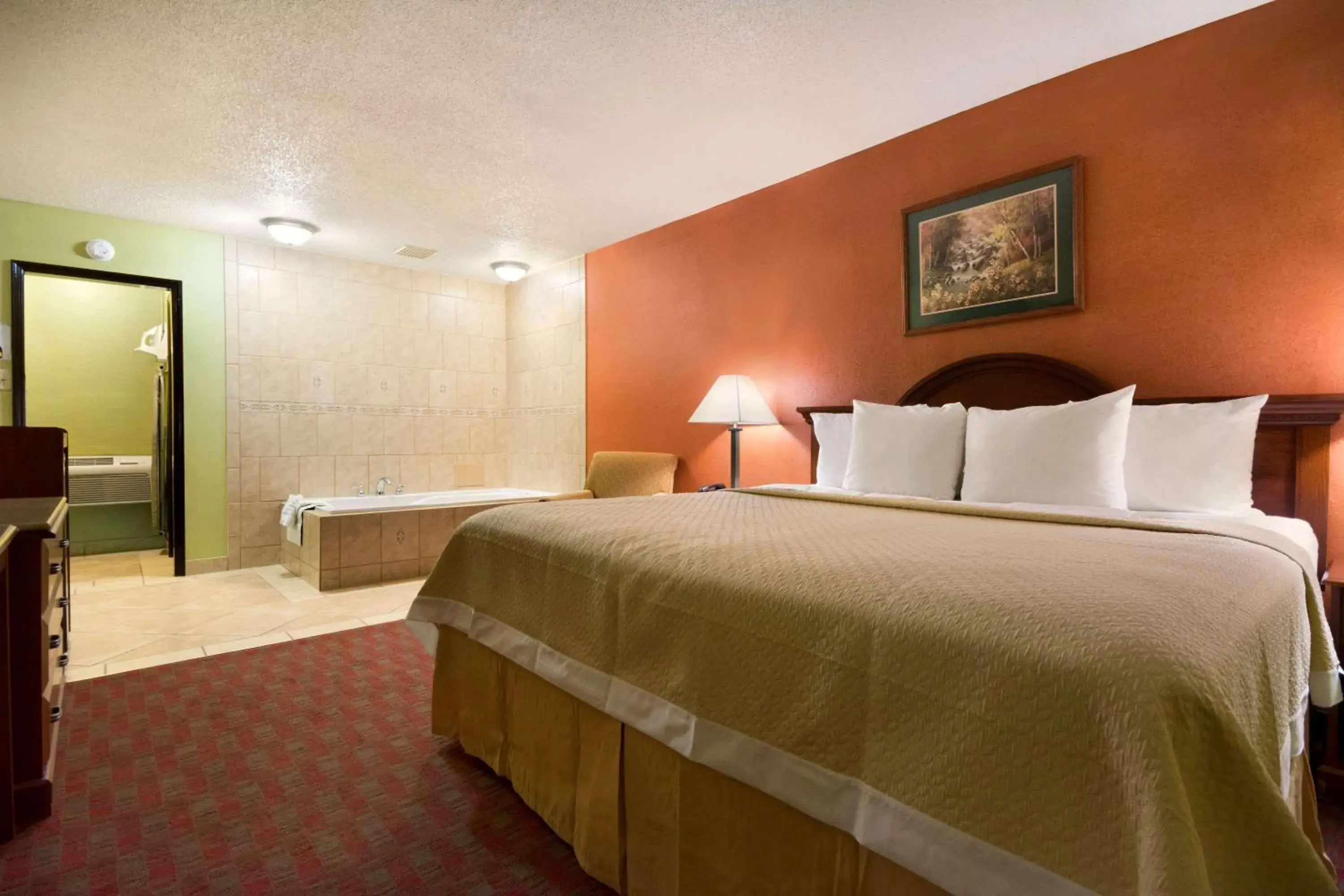 Photo of the whole room, Bed in Days Inn by Wyndham Jacksonville NC