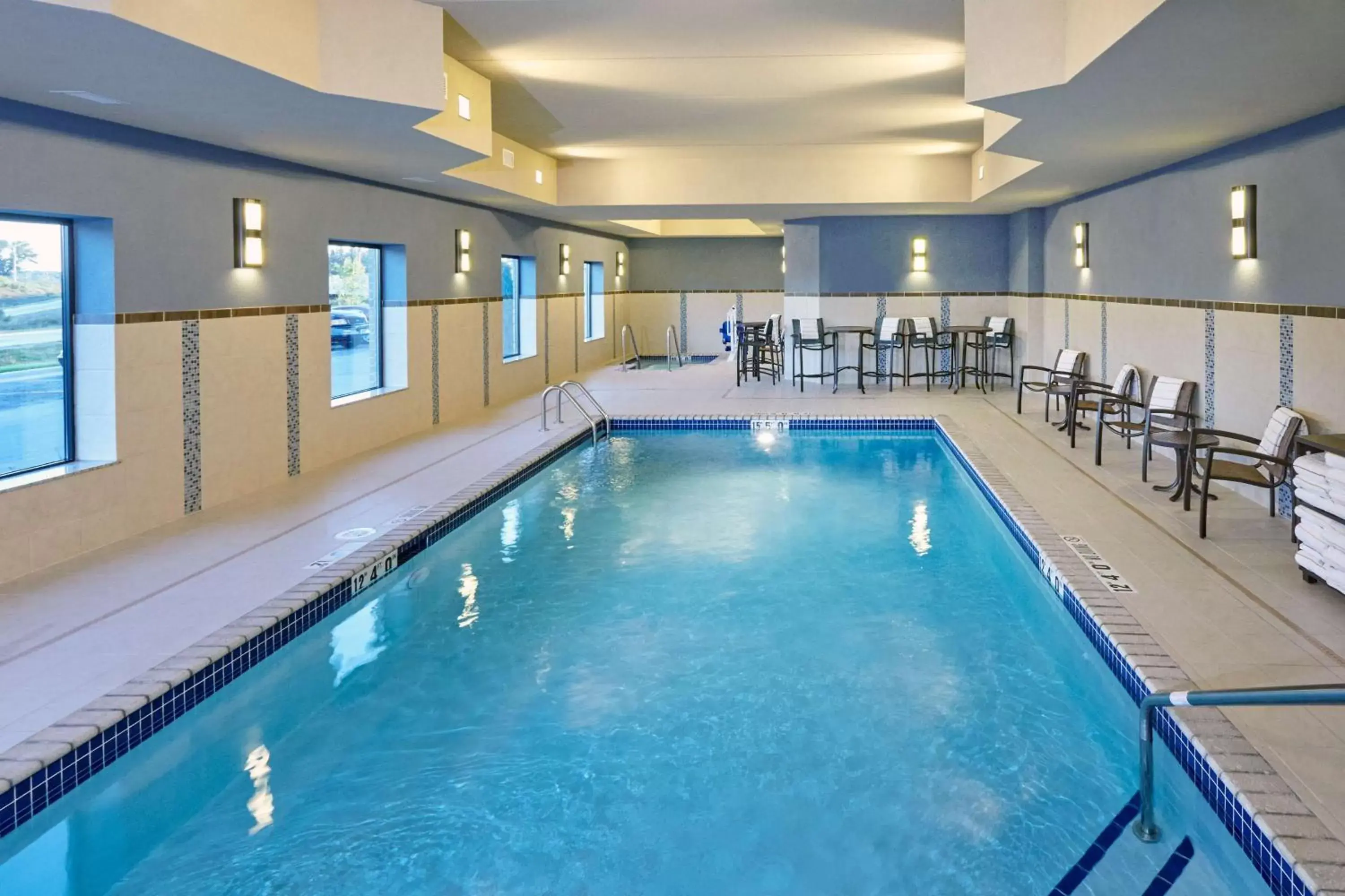 Pool view, Swimming Pool in Hampton Inn & Suites Milwaukee/Franklin