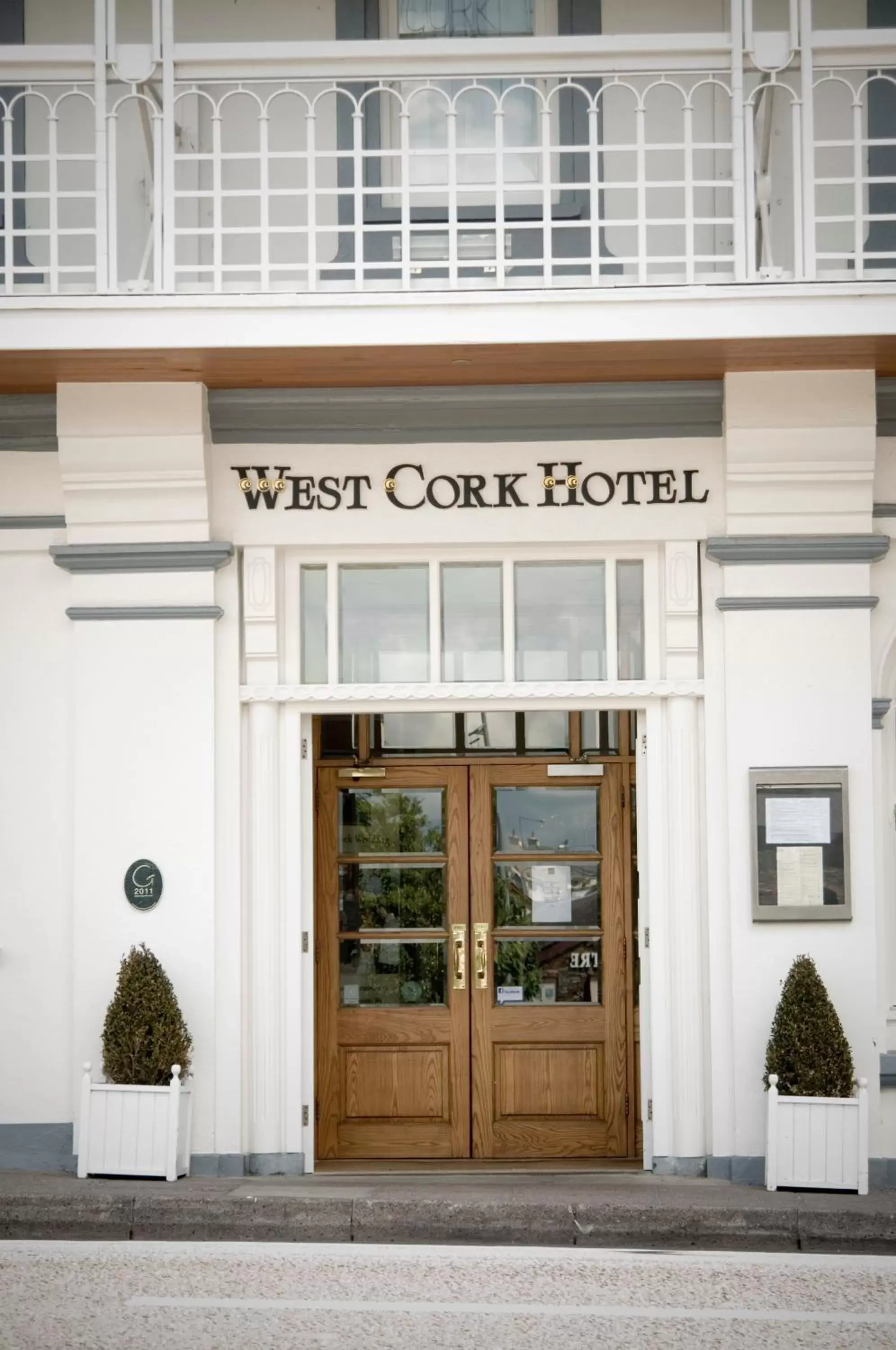 Facade/entrance in West Cork Hotel