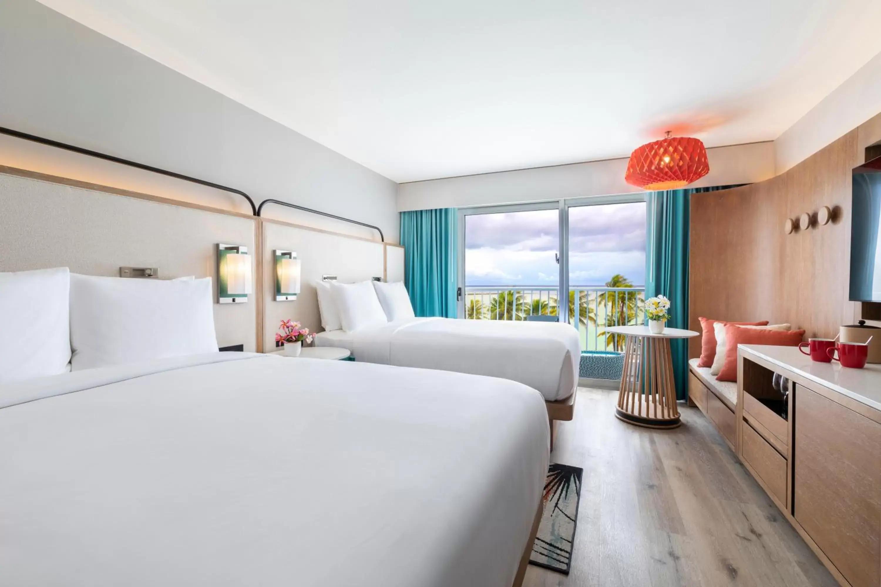 Bed in Crowne Plaza Resort Guam