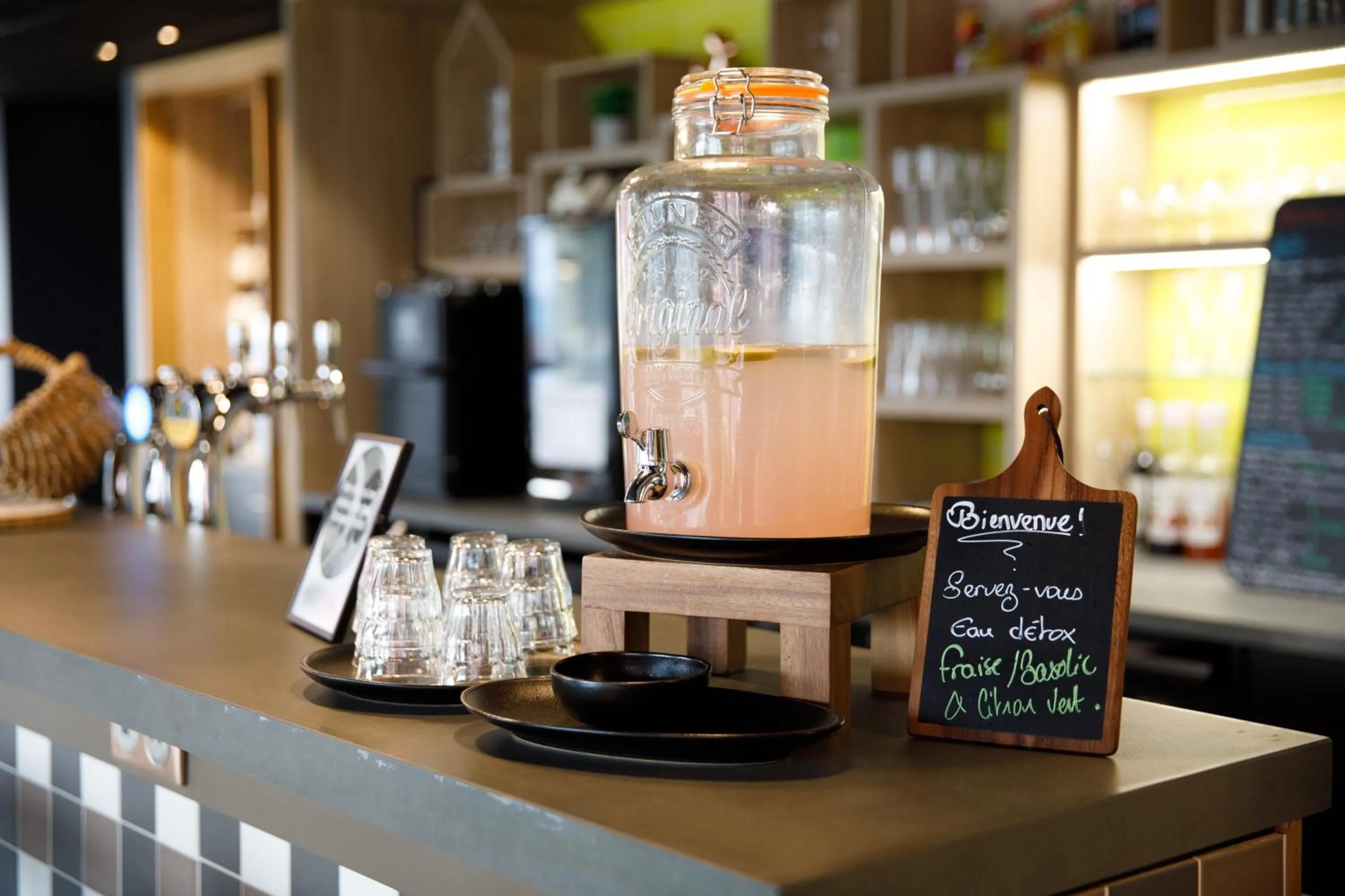 Lounge or bar in Campanile Annemasse Est Findrol CHAL