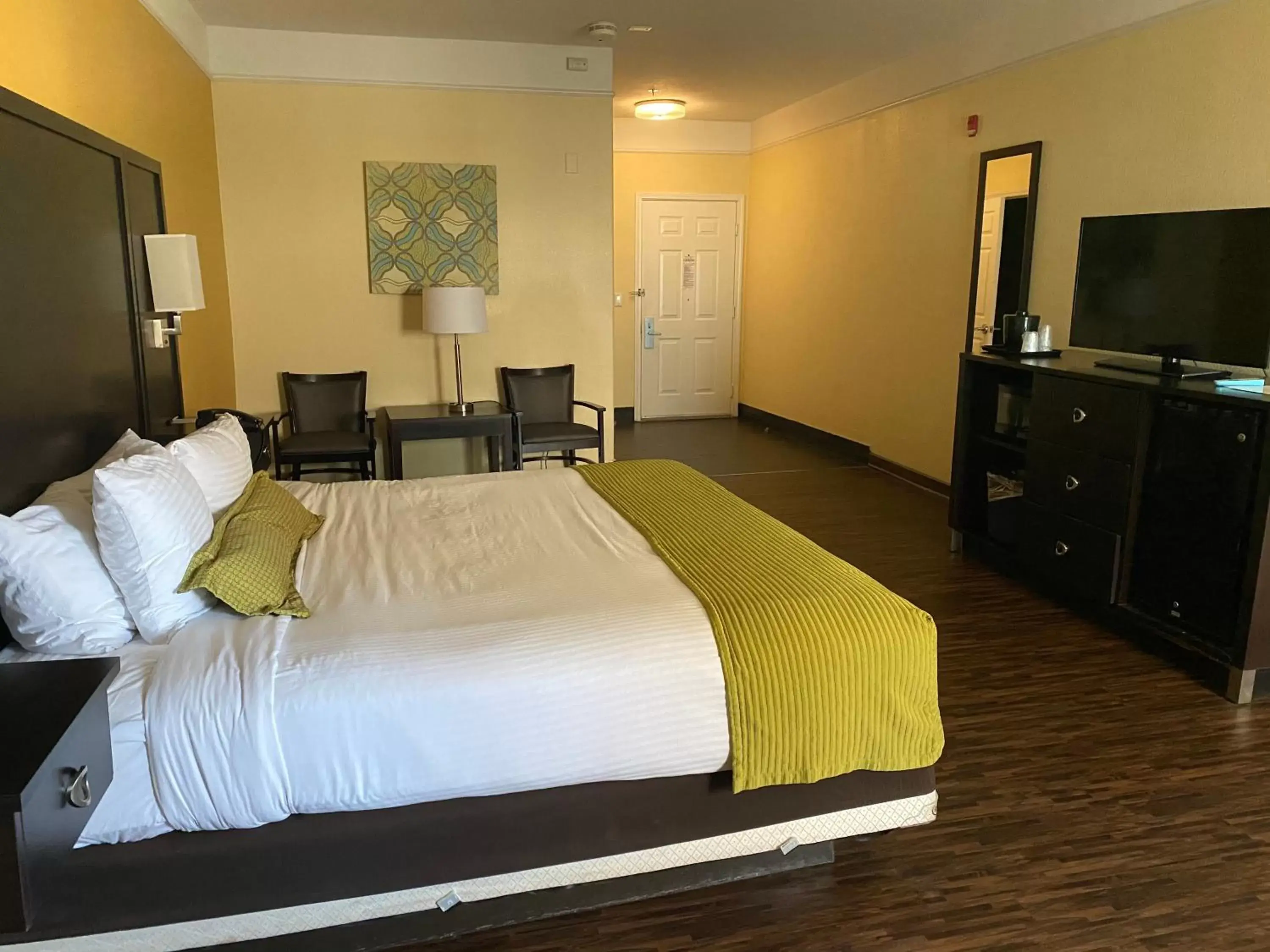 Photo of the whole room, Bed in Galveston Beach Hotel