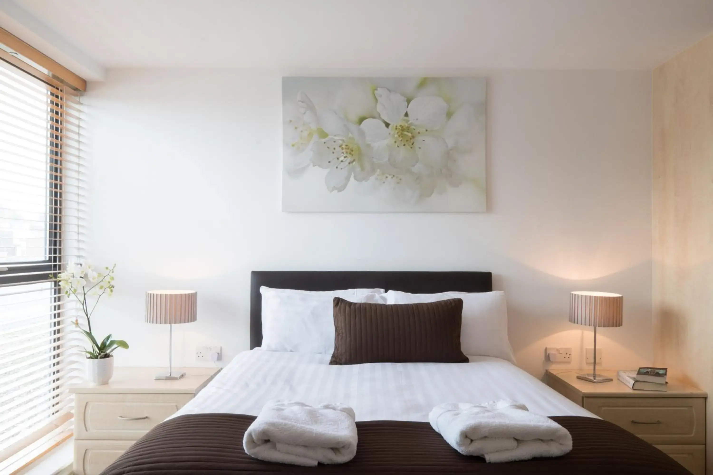 Bedroom, Bed in Base Serviced Apartments - Duke Street