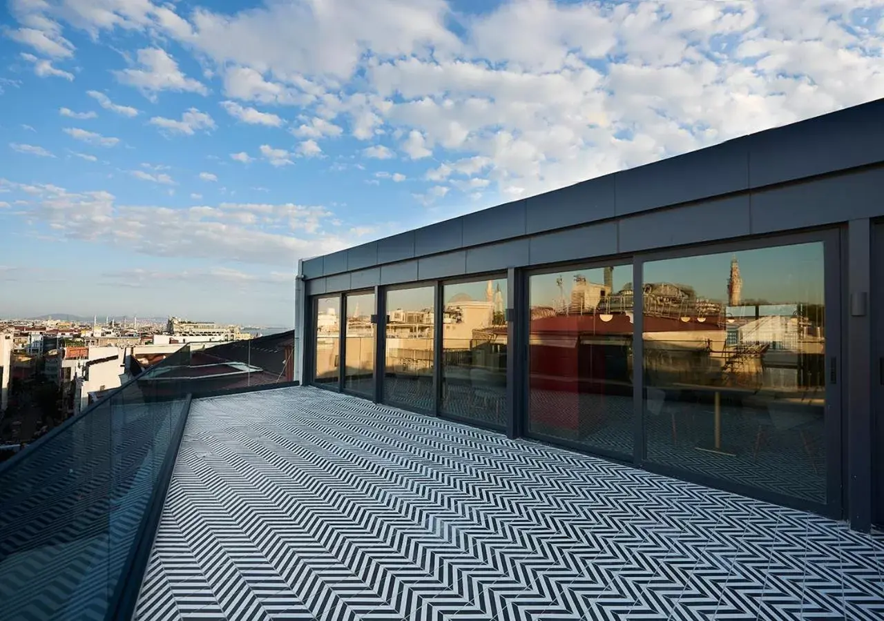 Property building in Dundar Hotel & Spa Property building in Dundar Hotel & Spa