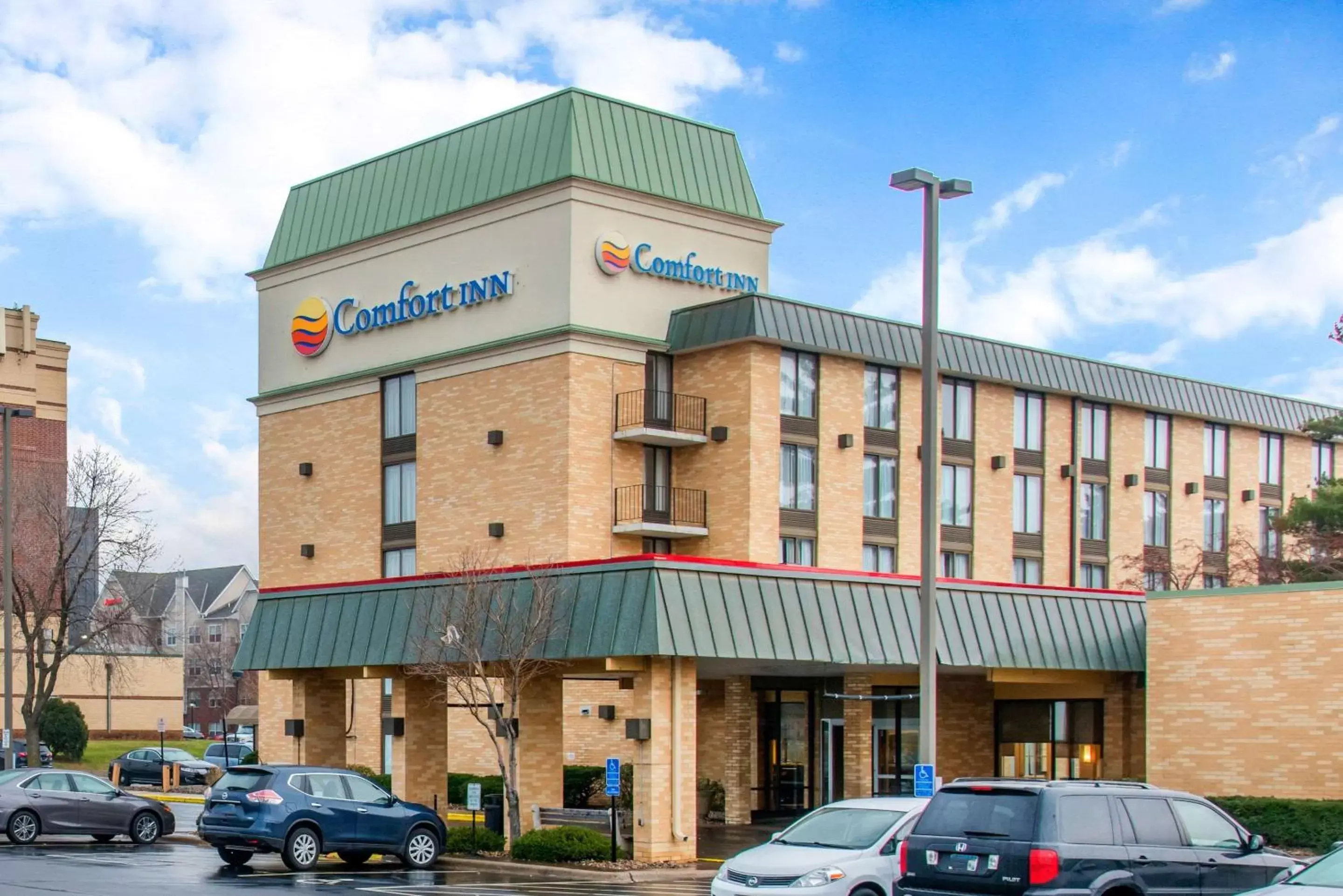 Property building in Comfort Inn MSP Airport - Mall of America