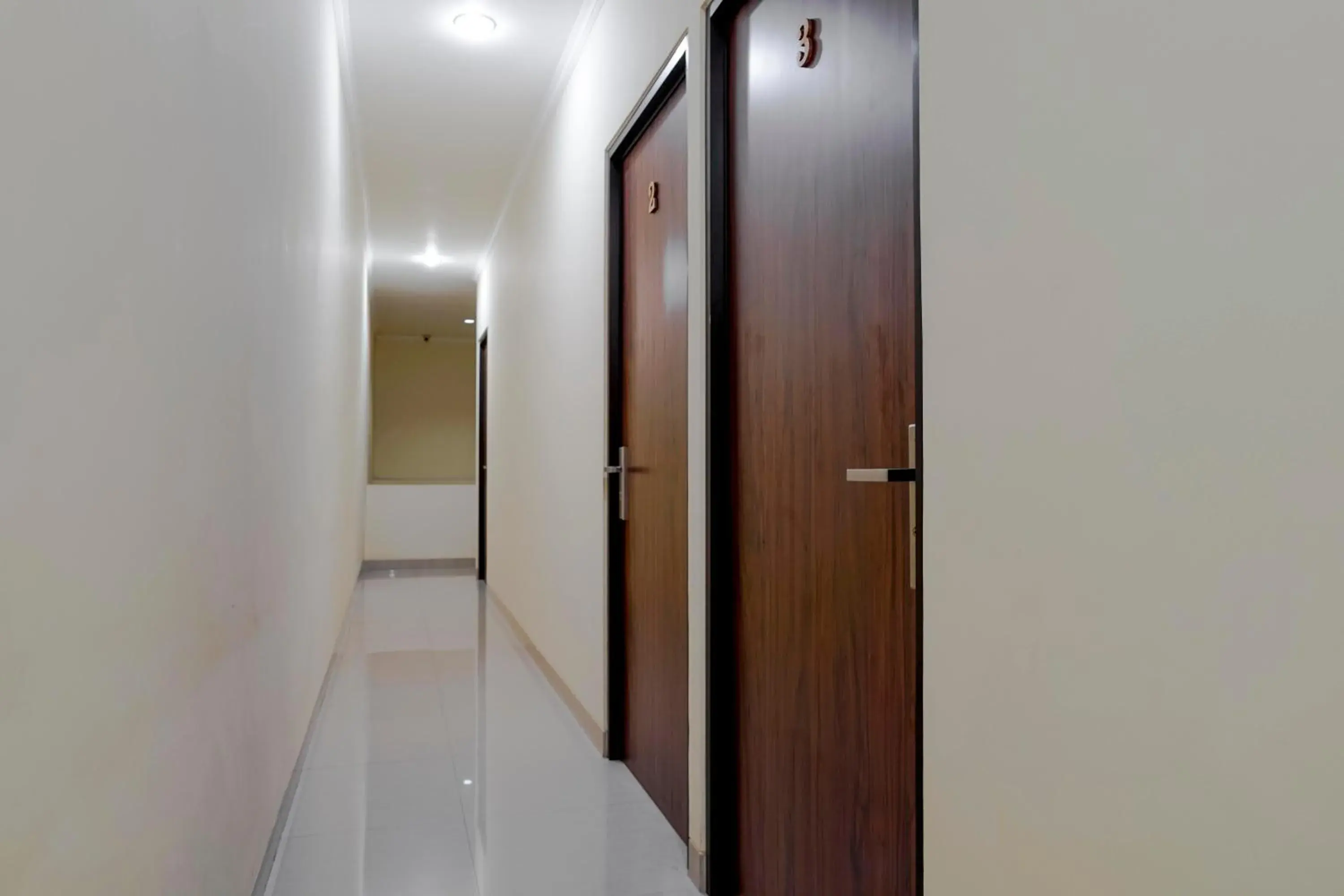 Area and facilities, Bathroom in RedDoorz @ Jalan Biak Roxy Jakarta