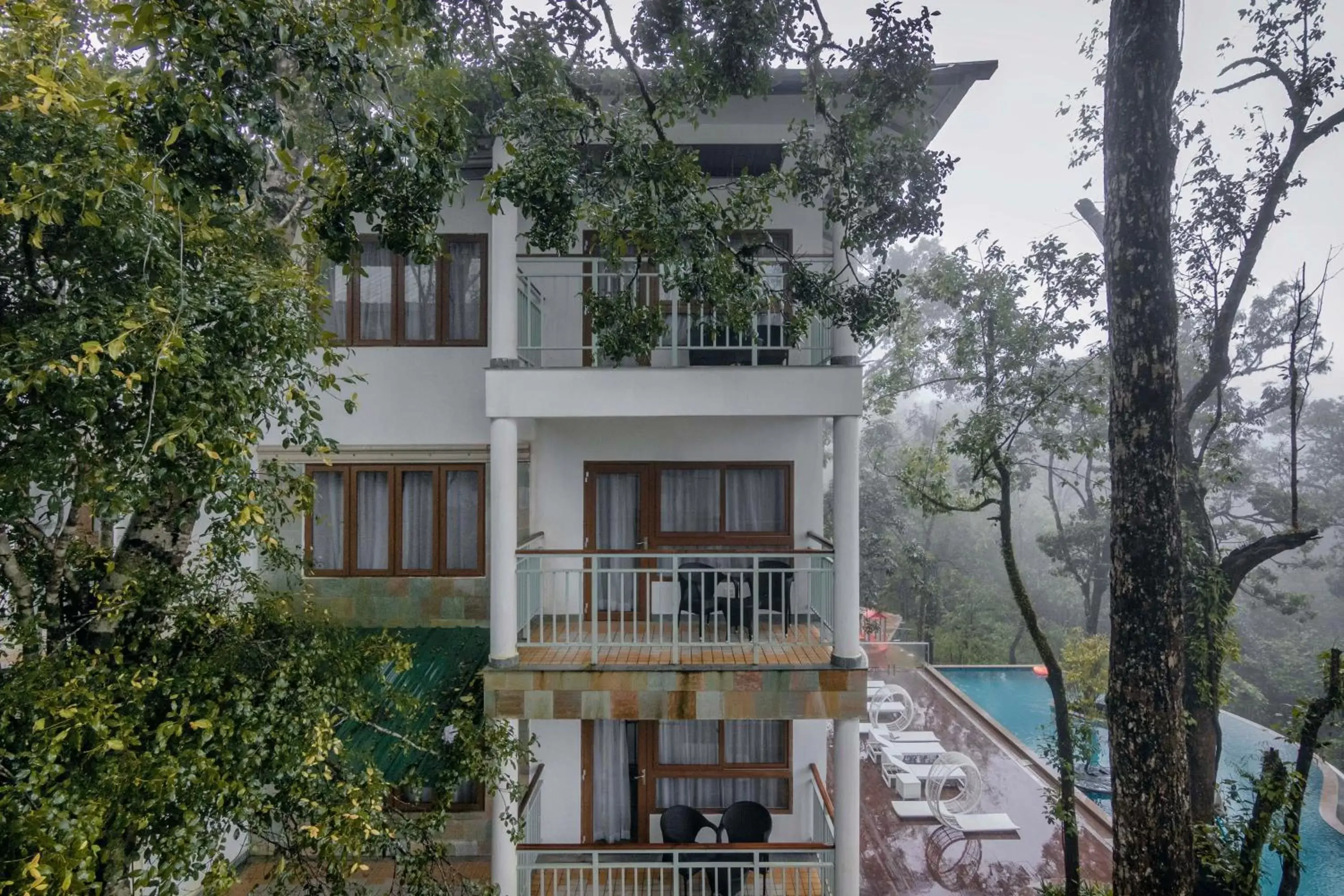 Balcony/Terrace, Property Building in Elixir Hills Suites Resort and Spa