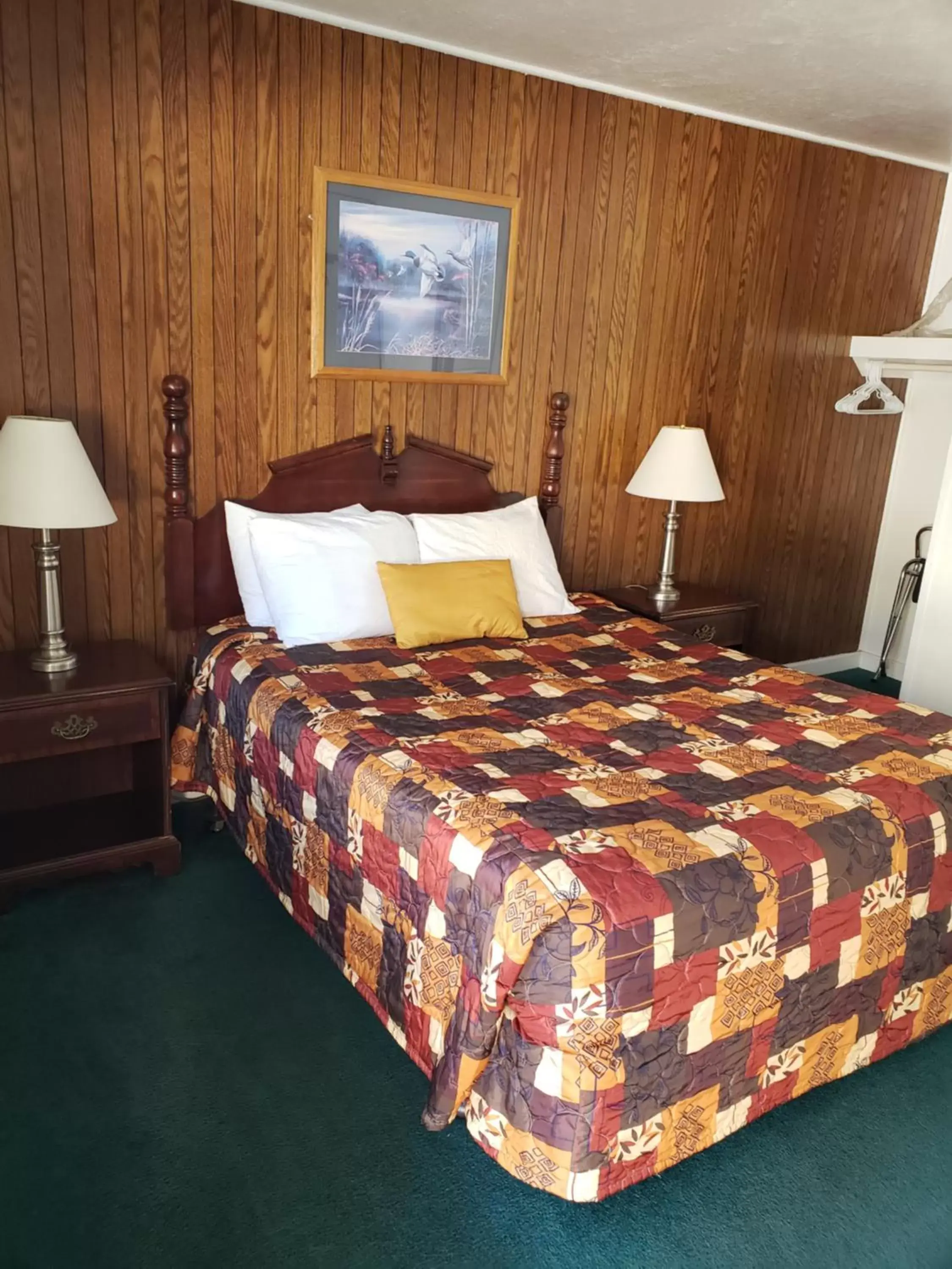 Bed in Mother Lode Lodge