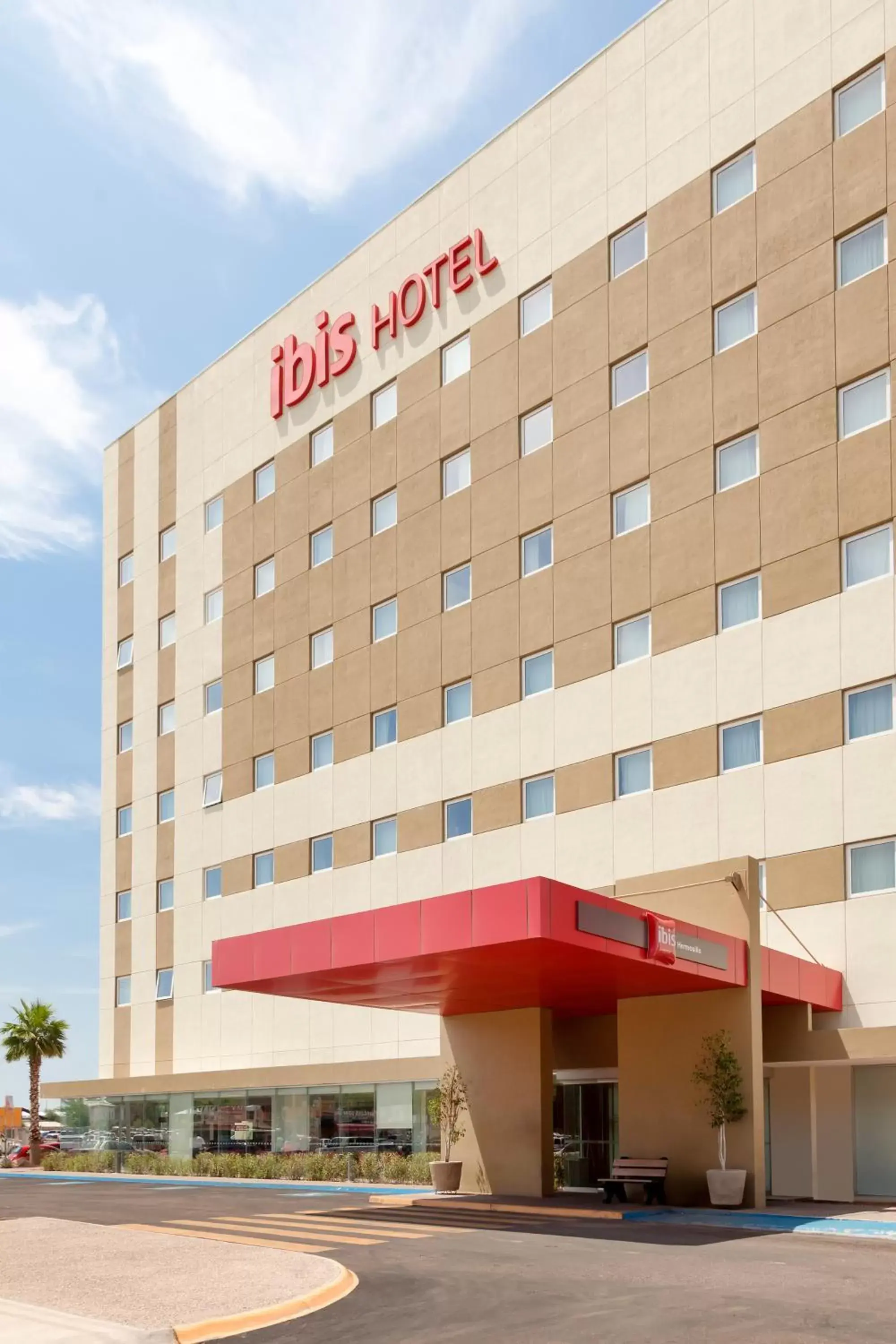 Property building in Ibis Hermosillo Property building in Ibis Hermosillo