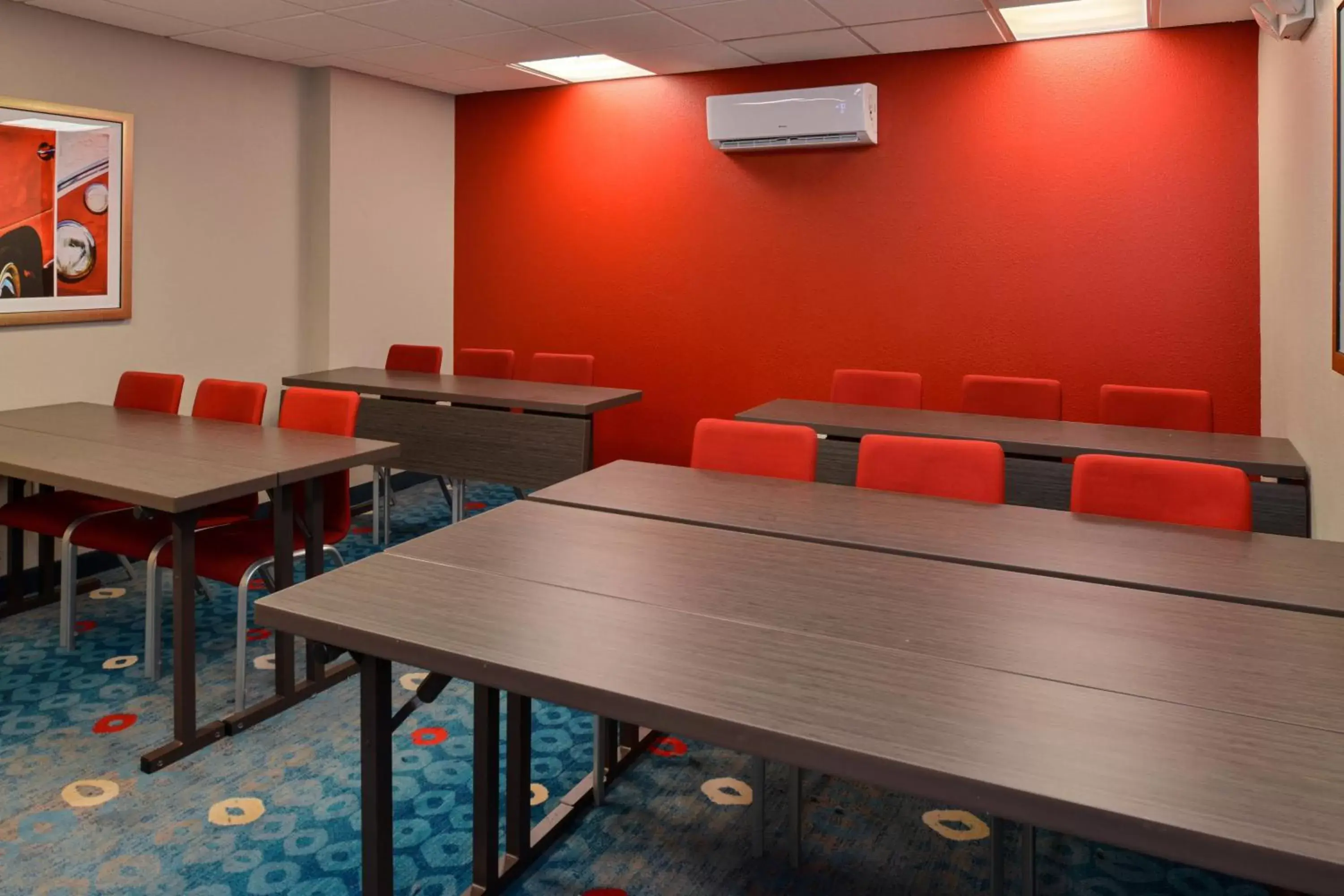Meeting/conference room in TownePlace Suites Wilmington Wrightsville Beach