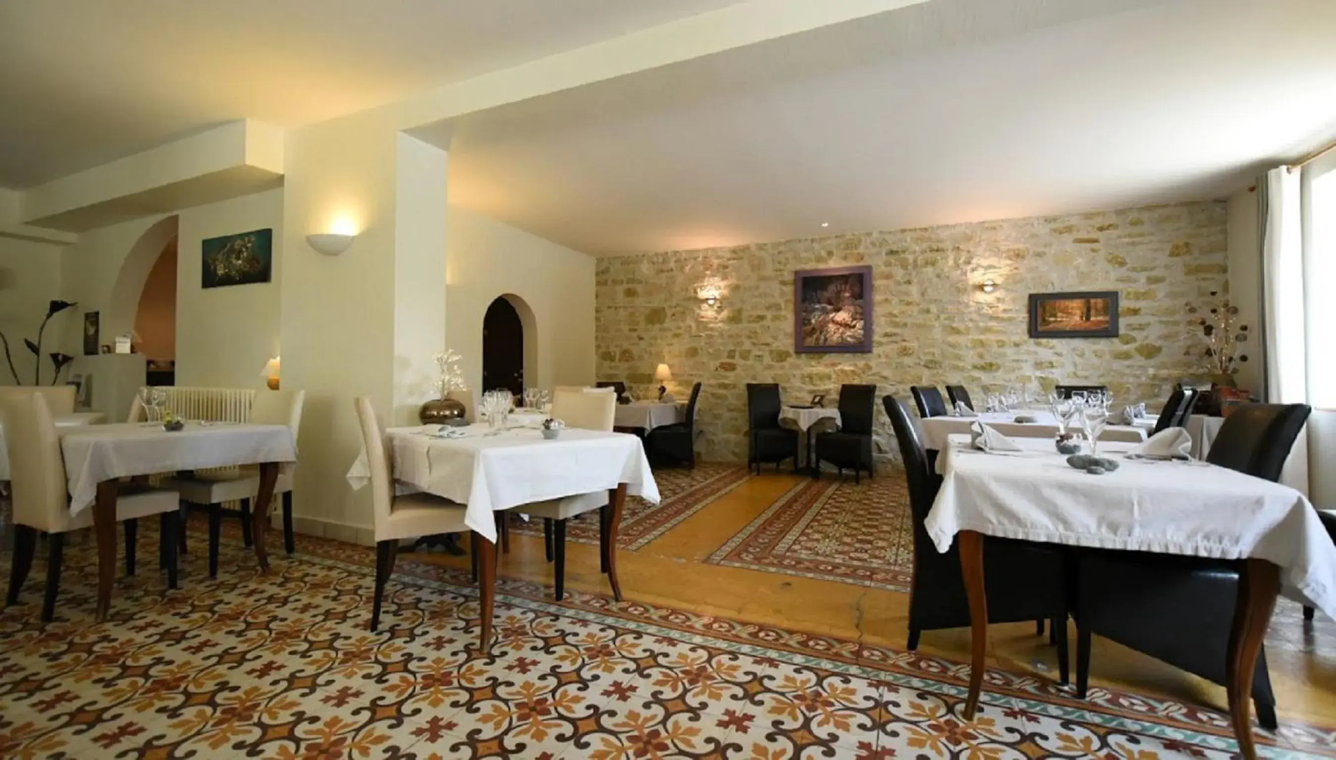 Restaurant/Places to Eat in Le Relais du Vivarais