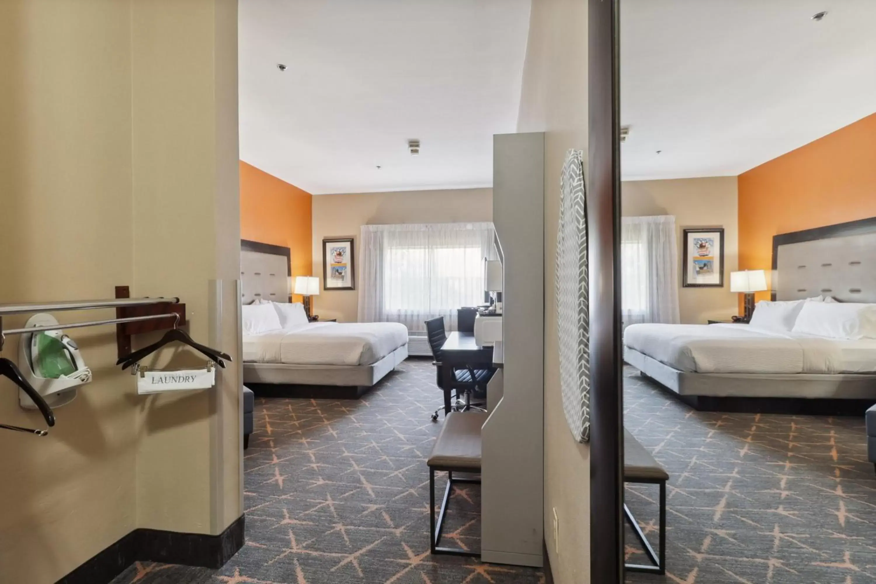 Photo of the whole room, Bed in Holiday Inn Hotel & Suites Slidell by IHG Photo of the whole room, Bed in Holiday Inn Hotel & Suites Slidell by IHG