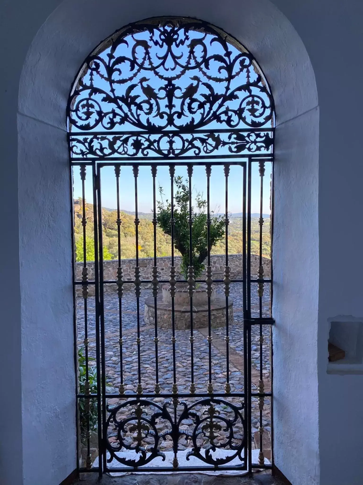 Garden view in Hotel Monasterio de Rocamador