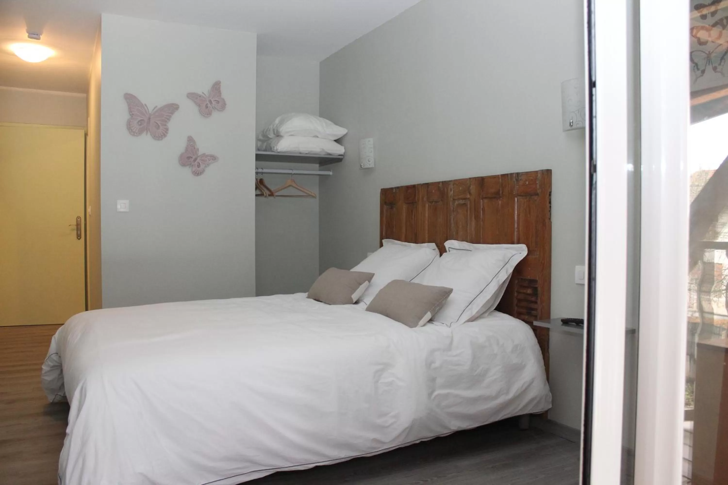 Bed in Sous Le Figuier