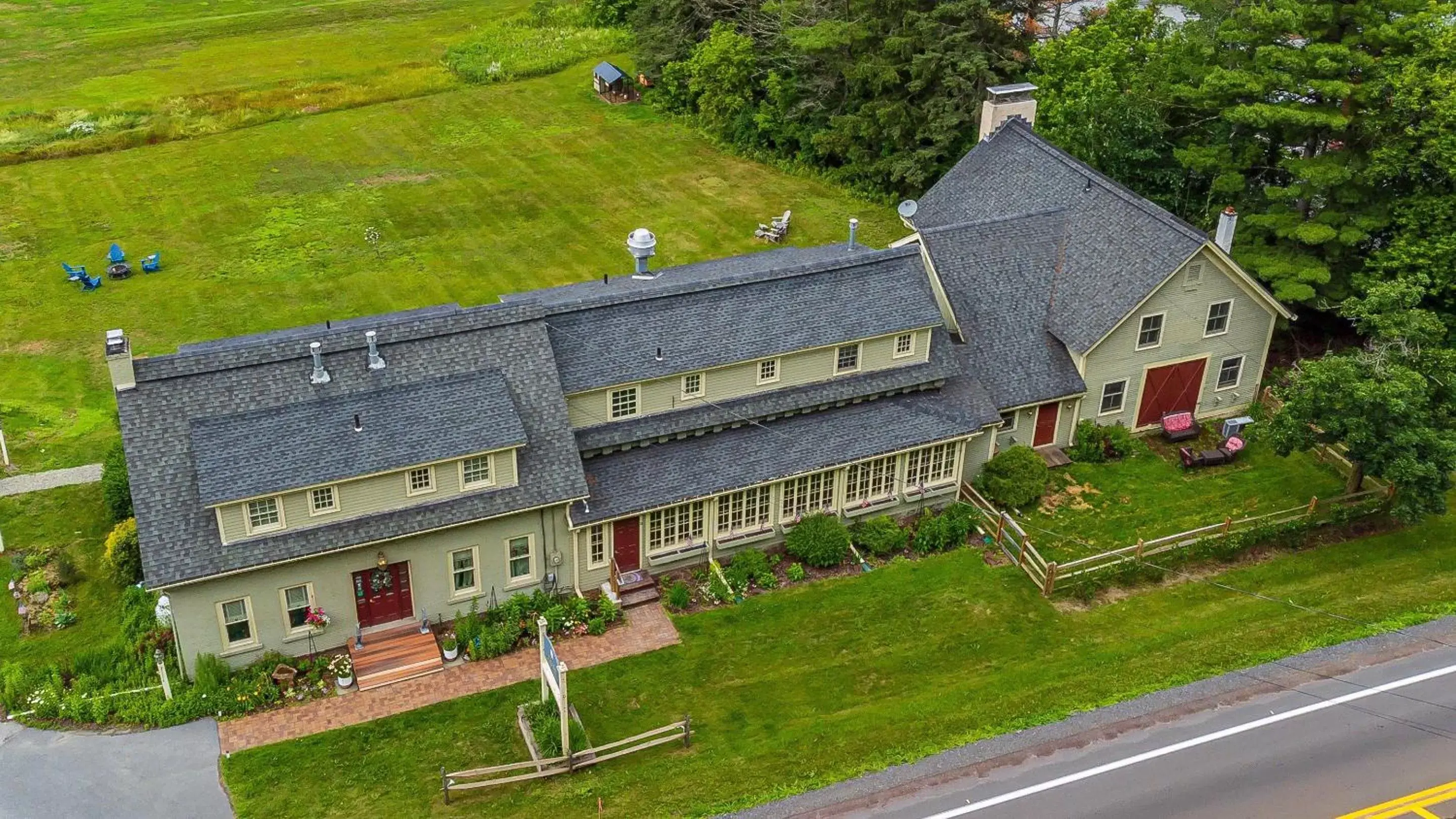 Property building, Bird's-eye View in Brass Lantern Inn