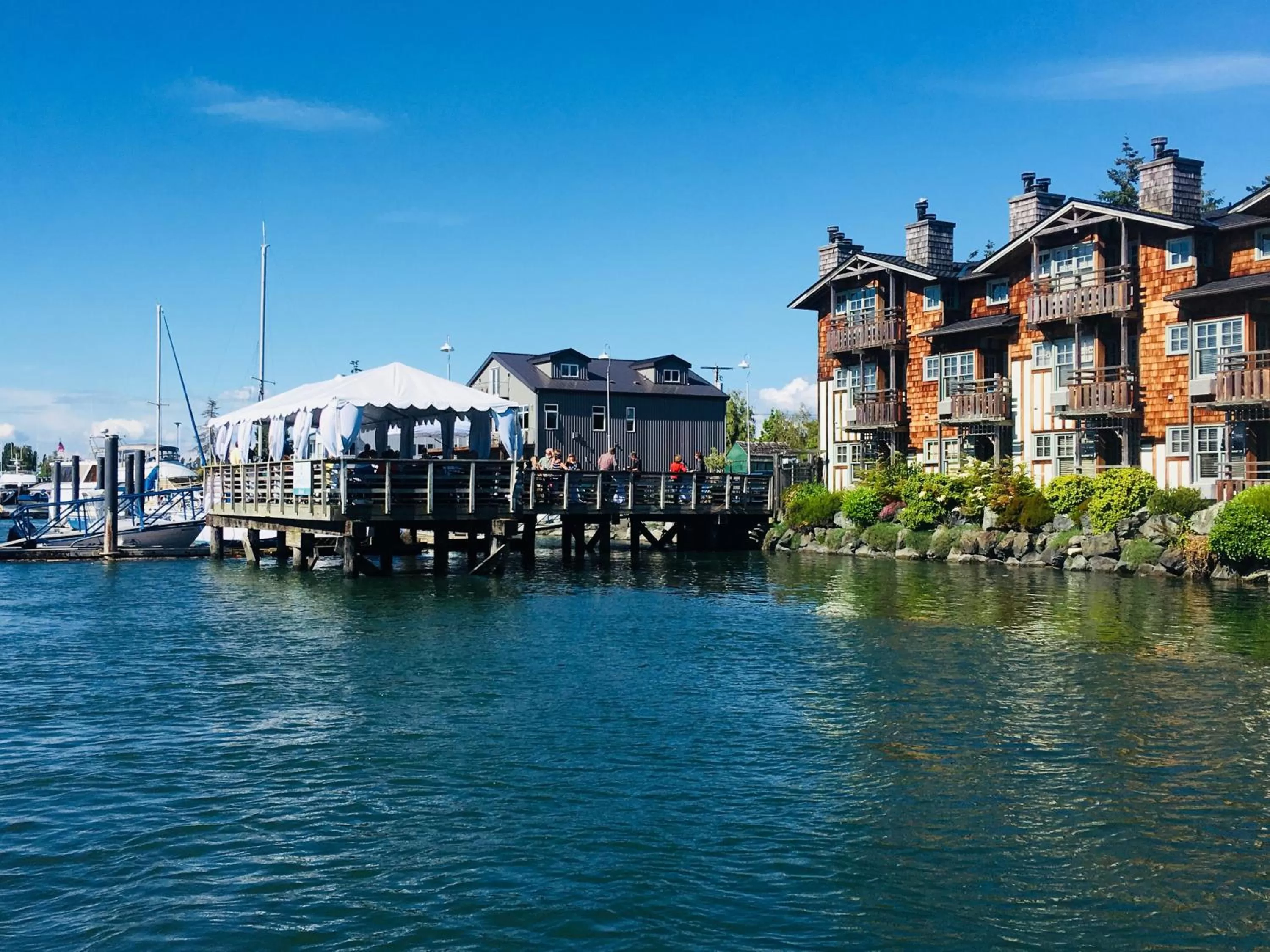Patio in La Conner Channel Lodge